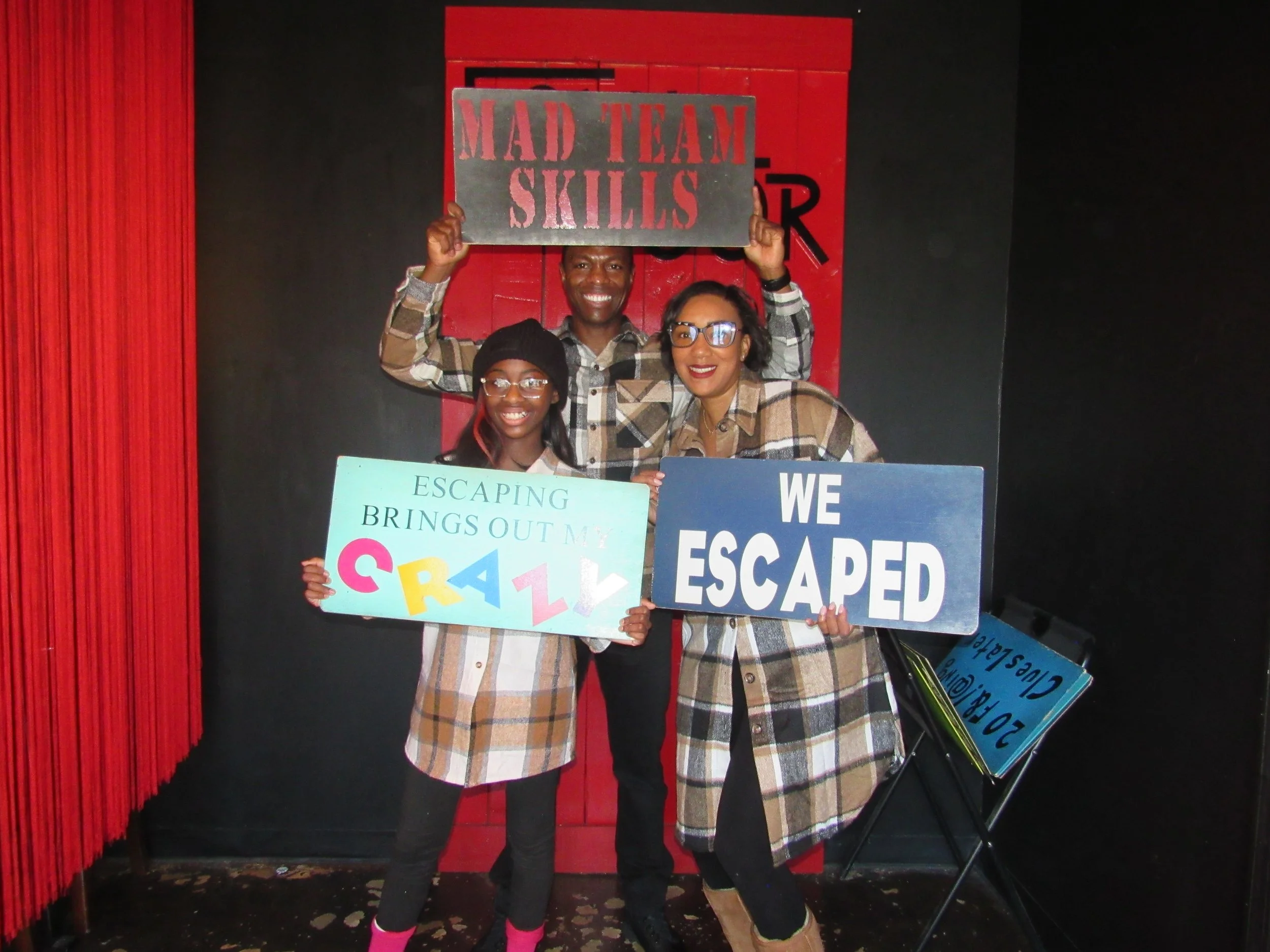 the-final-door-escape-room-columbia-sc-team-photos-01-14-24 (4).JPG