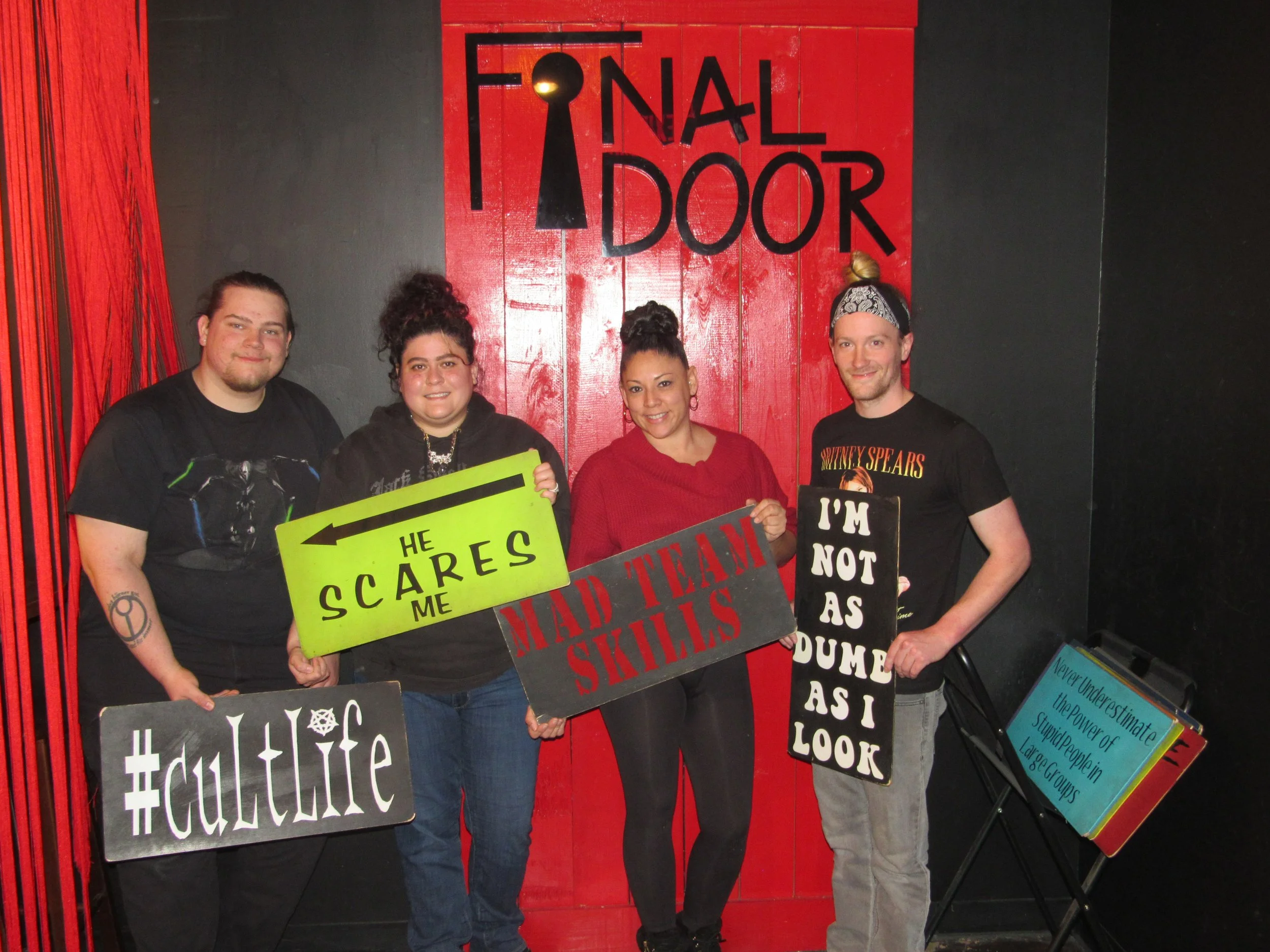the-final-door-escape-room-columbia-sc-team-photos-01-14-24 (10).JPG