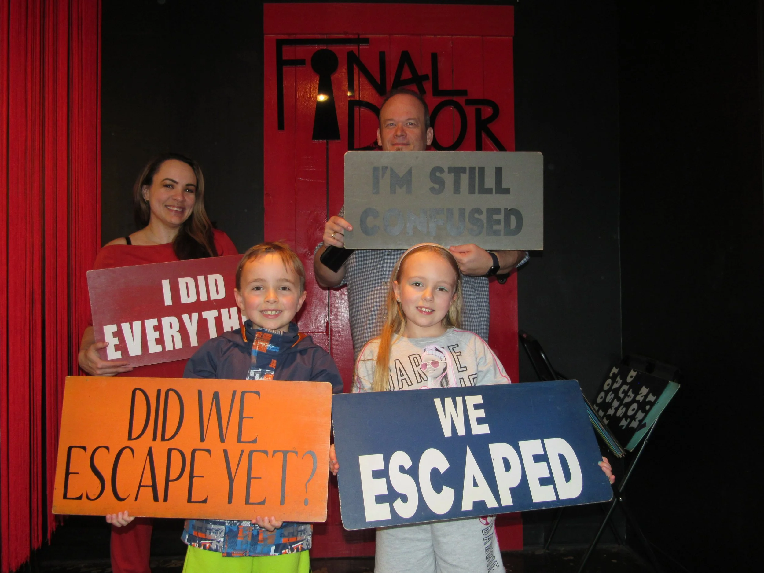 the-final-door-escape-room-columbia-sc-team-photos-01-27-24 (5).JPG
