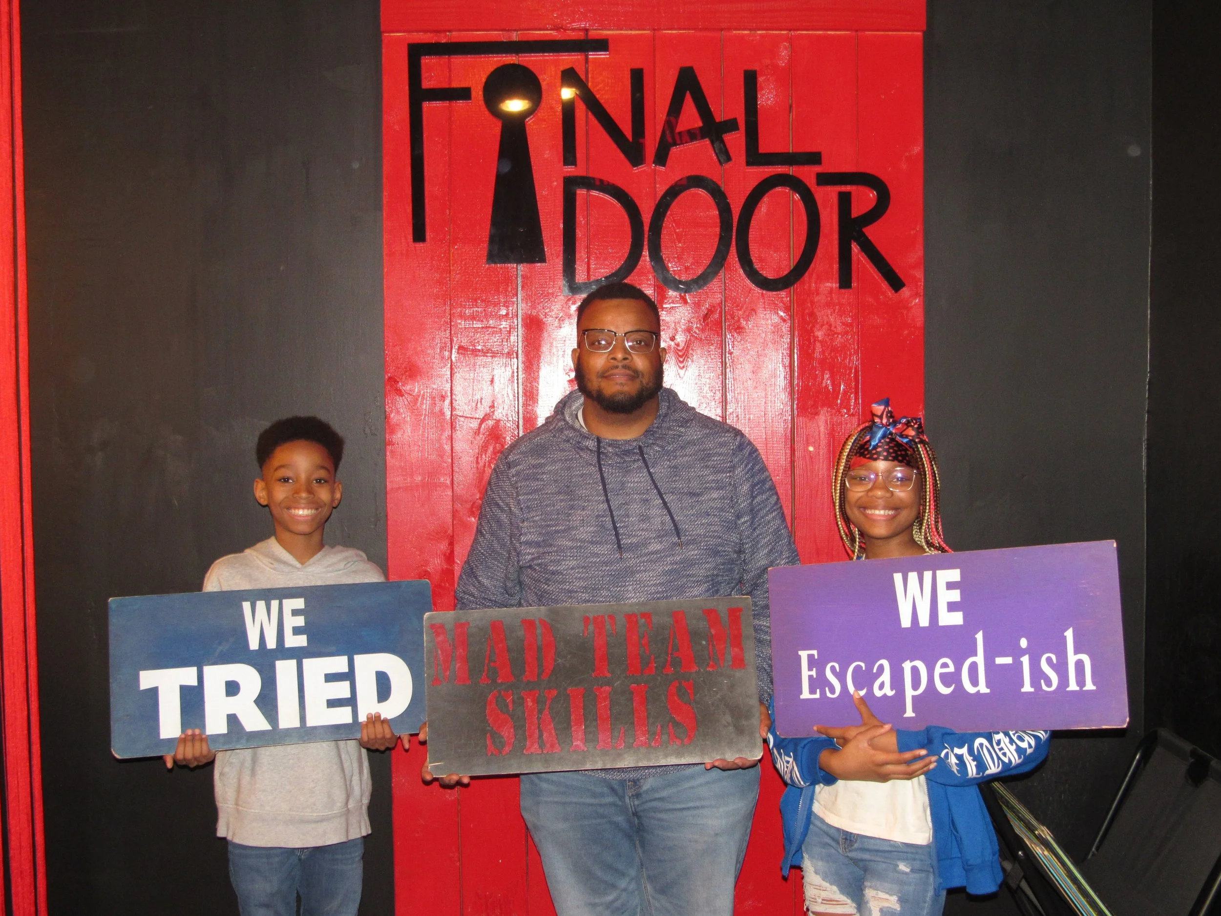 the-final-door-escape-room-columbia-sc-team-photos-02-03-24 (25).JPG