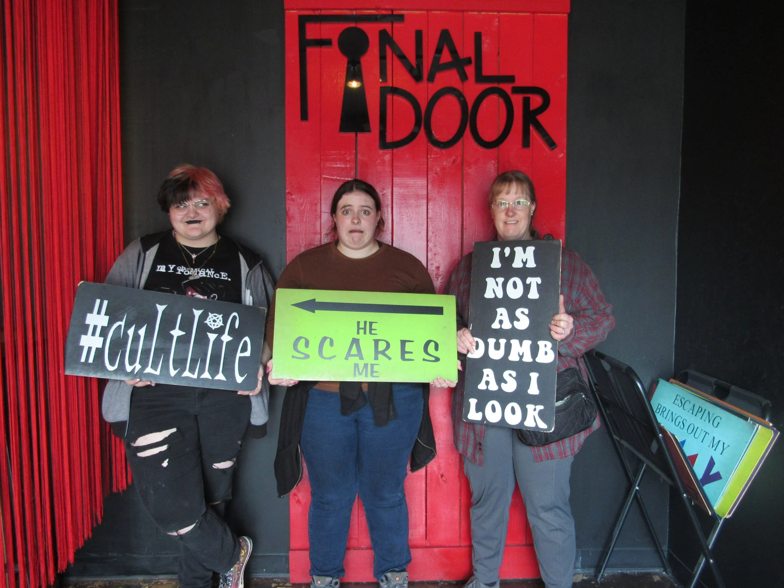 the-final-door-escape-room-columbia-sc-team-photos-02-19-24 (5).JPG