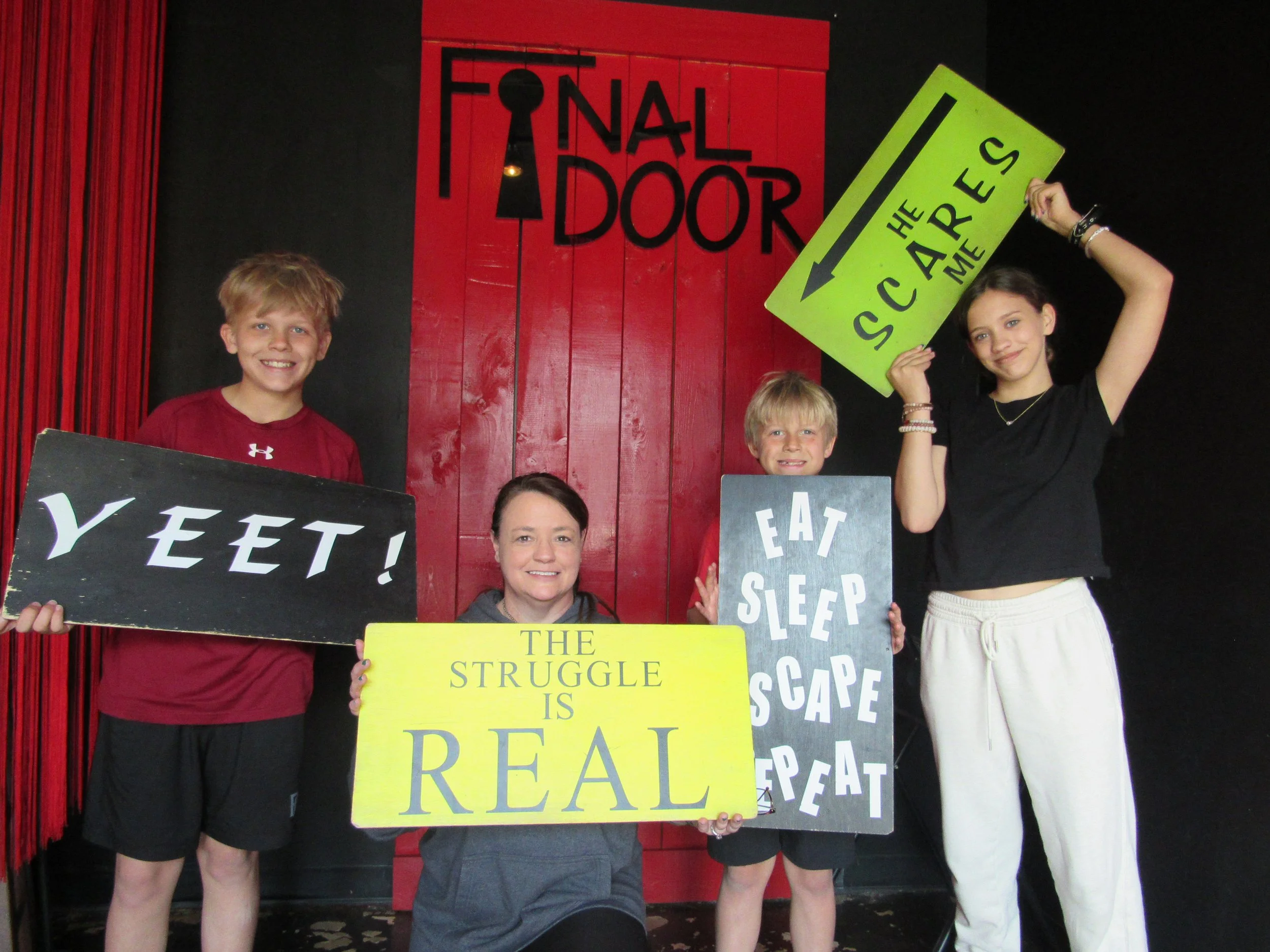 the-final-door-escape-room-columbia-sc-team-photos-02-24-24 (4).JPG