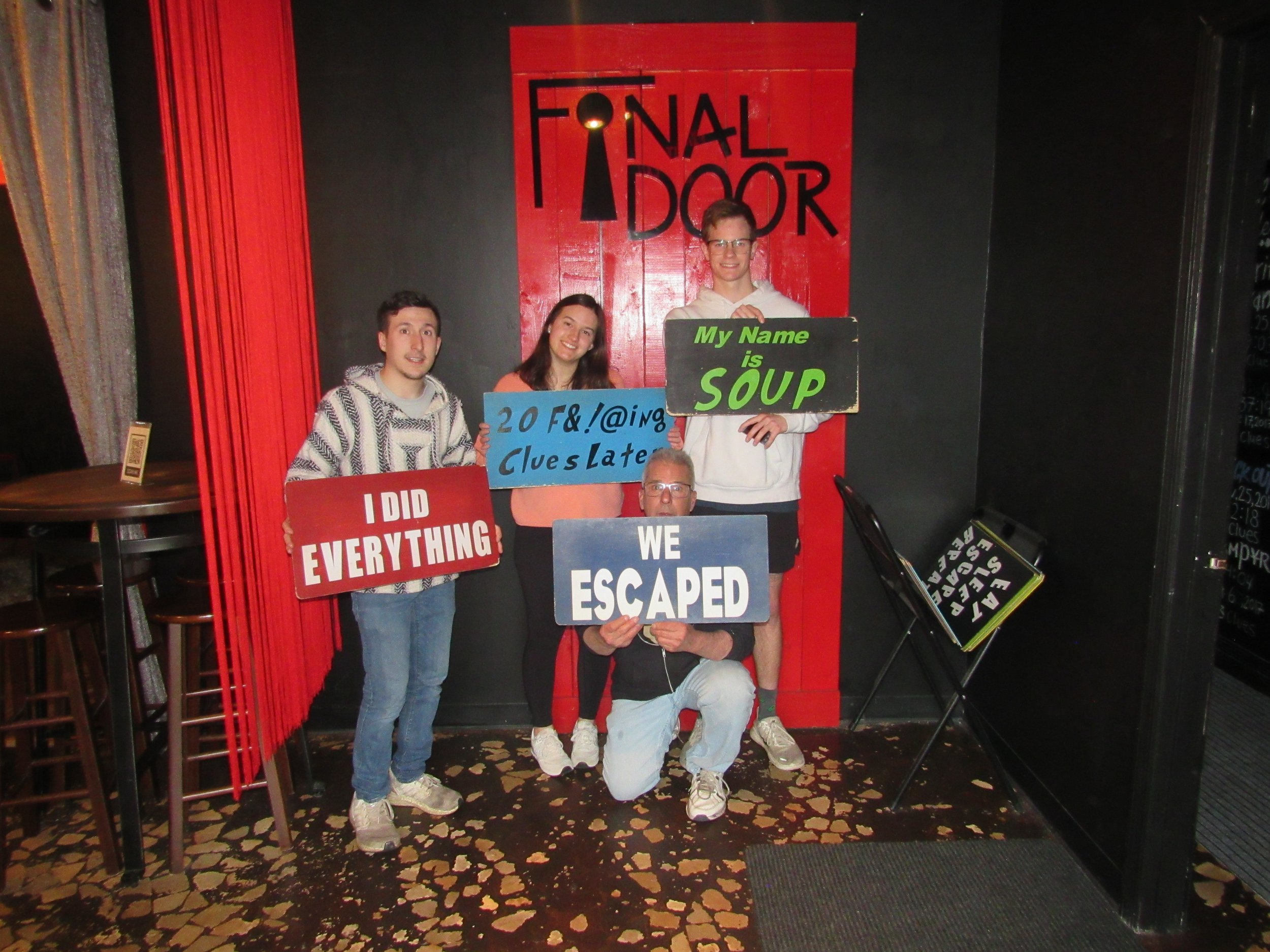 the-final-door-escape-room-columbia-sc-team-photos-03-3-24 (4).JPG