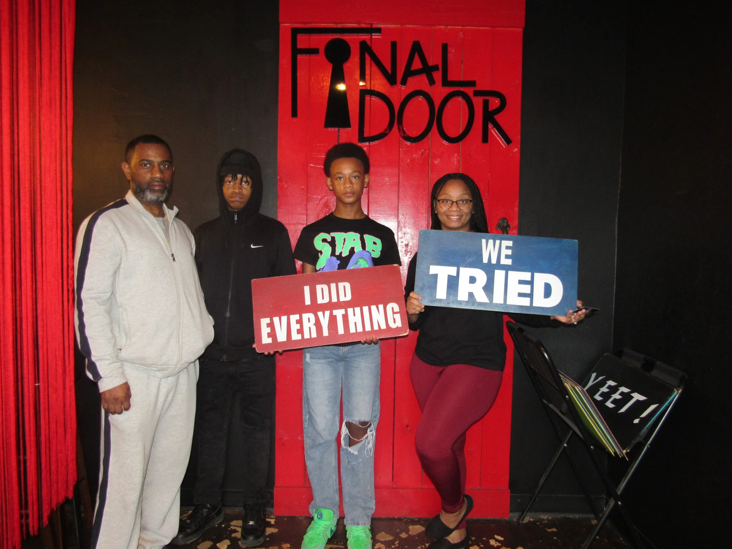 the-final-door-escape-room-columbia-sc-team-photos-03-09-24 (21).JPG