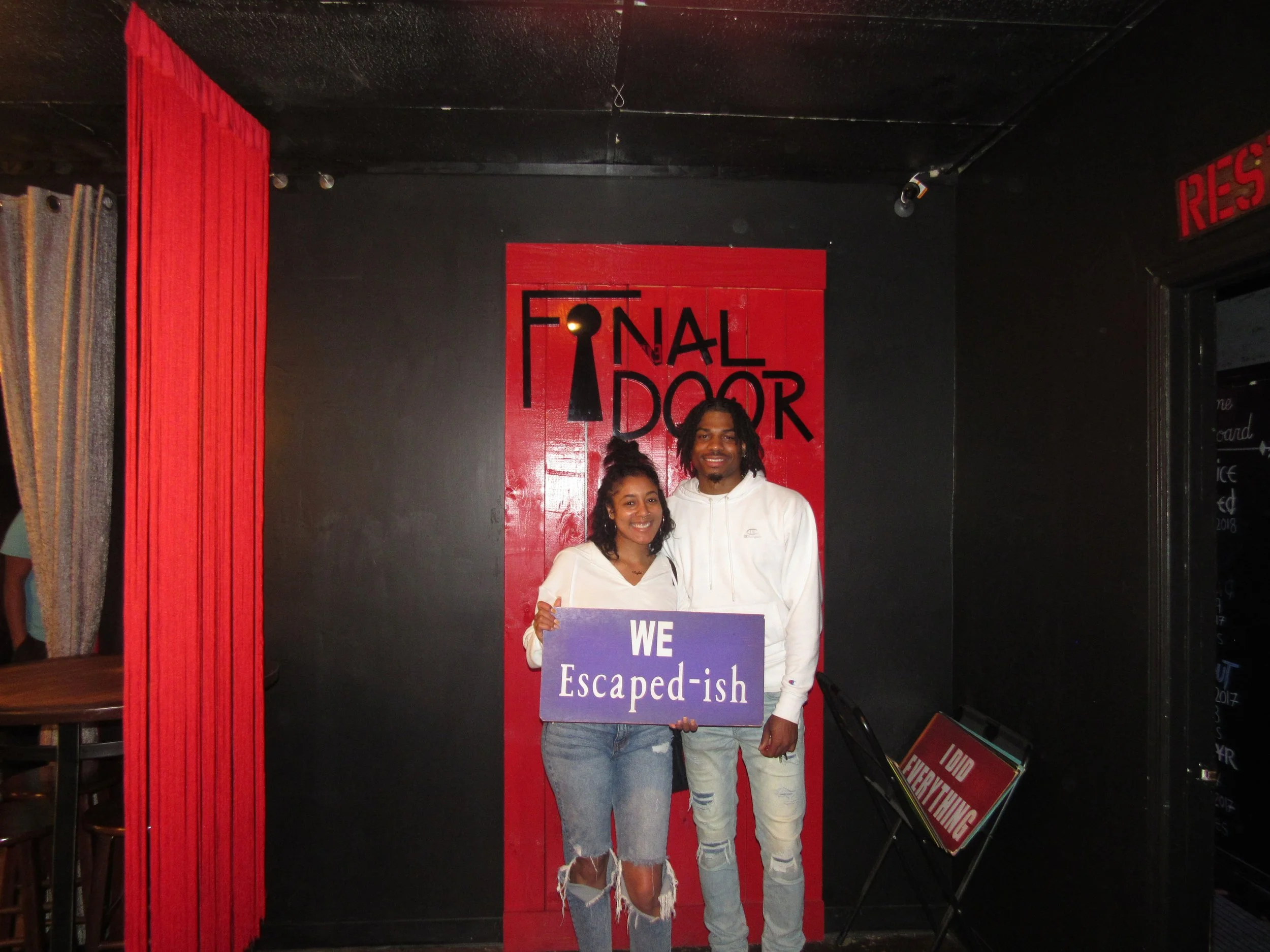 the-final-door-escape-room-columbia-sc-team-photos-03-09-24 (26).JPG