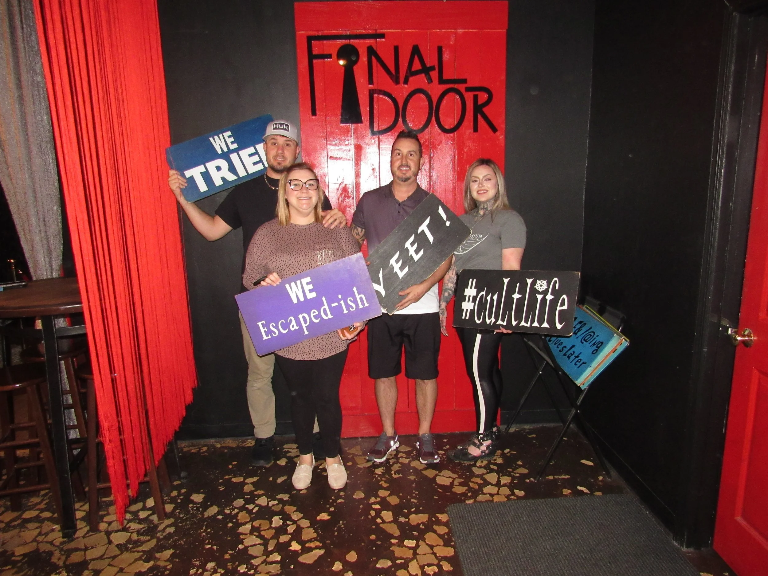 the-final-door-escape-room-columbia-sc-team-photos-03-16-24 (25).JPG
