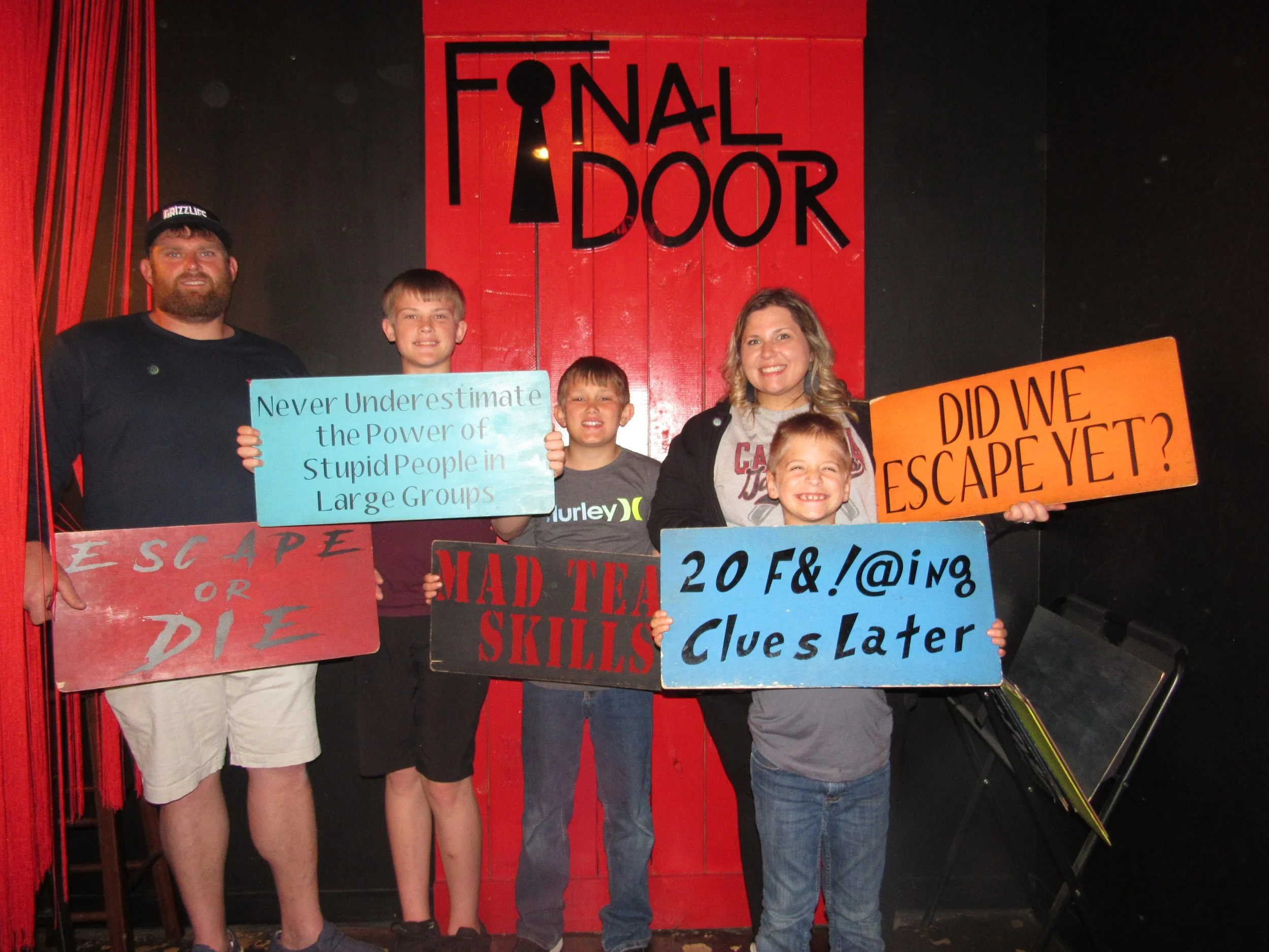 the-final-door-escape-room-columbia-sc-team-photos-03-23-24 (5).JPG