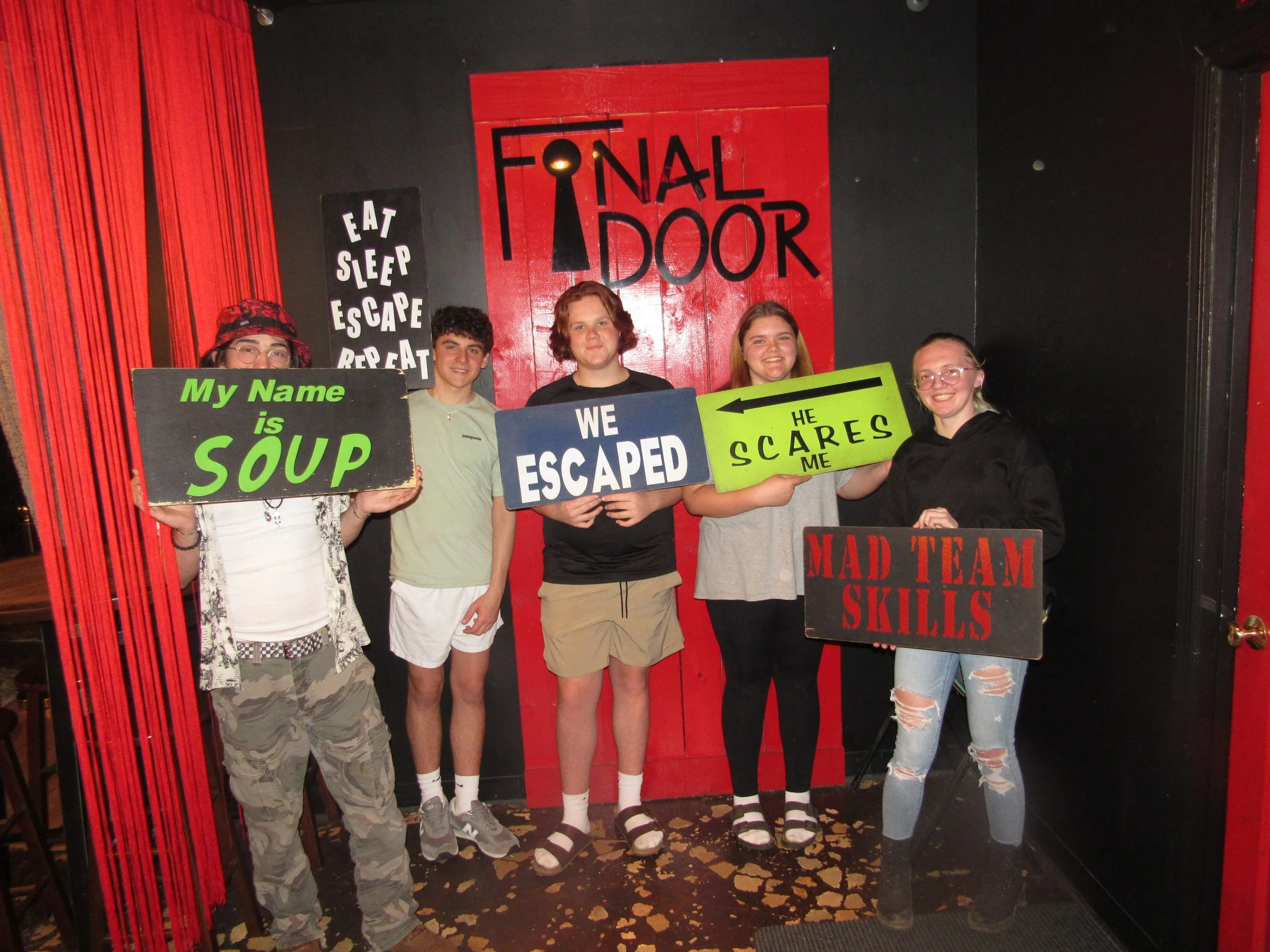 the-final-door-escape-room-columbia-sc-team-photos-03-23-24 (26).JPG