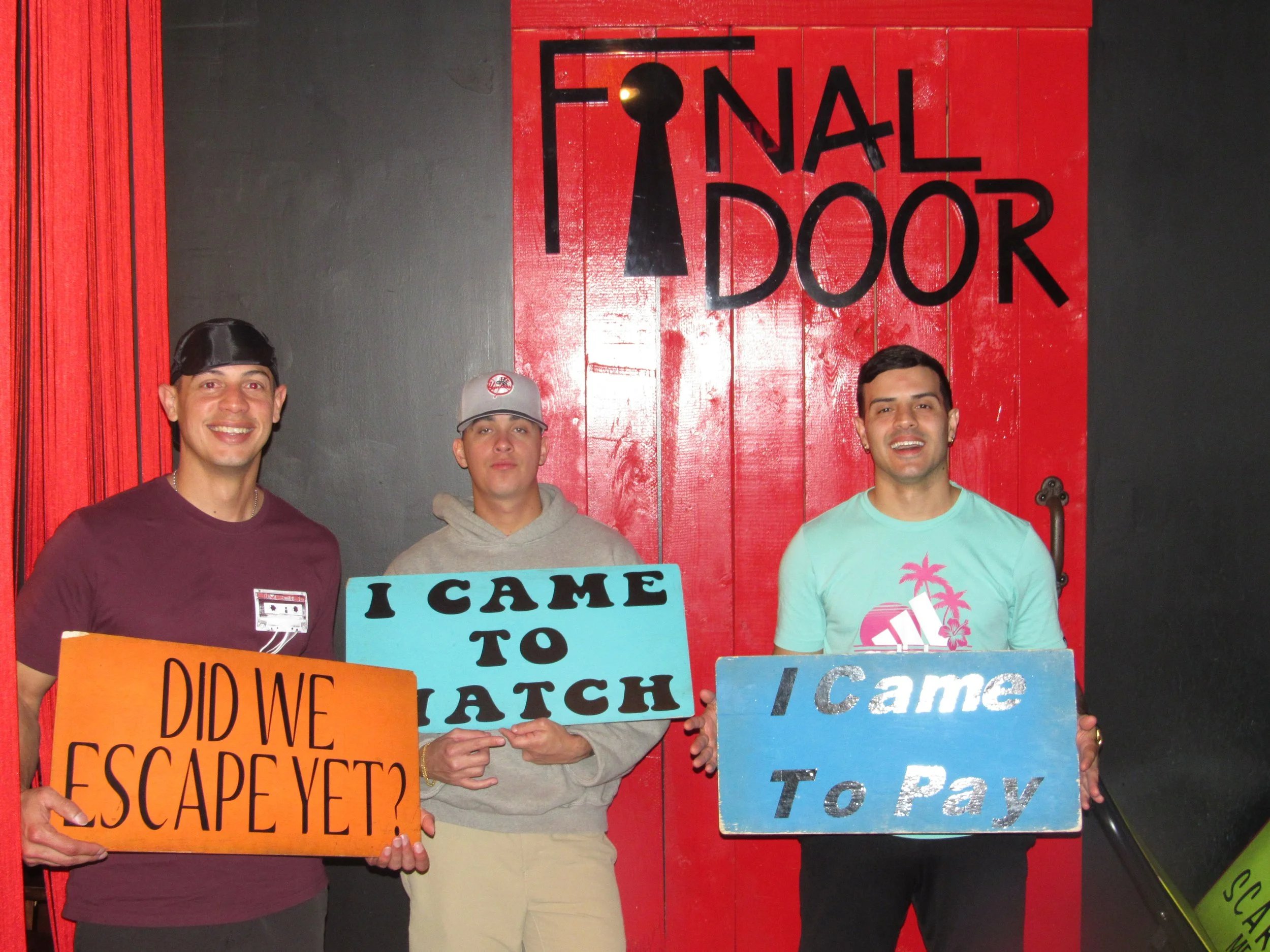 the-final-door-escape-room-columbia-sc-team-photos-03-27-24 (3).JPG