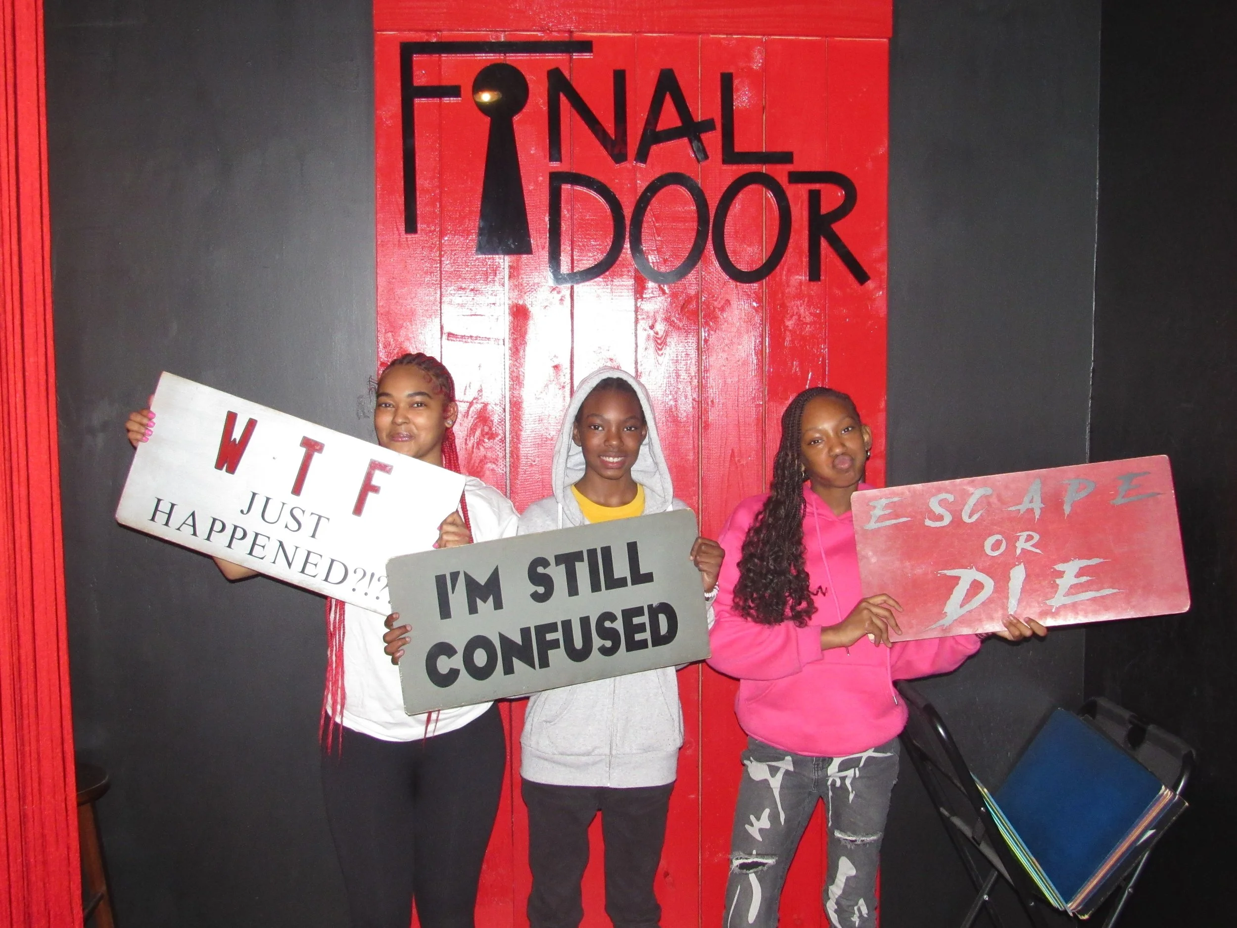 the-final-door-escape-room-columbia-sc-team-photos-04-01-24 (6).JPG