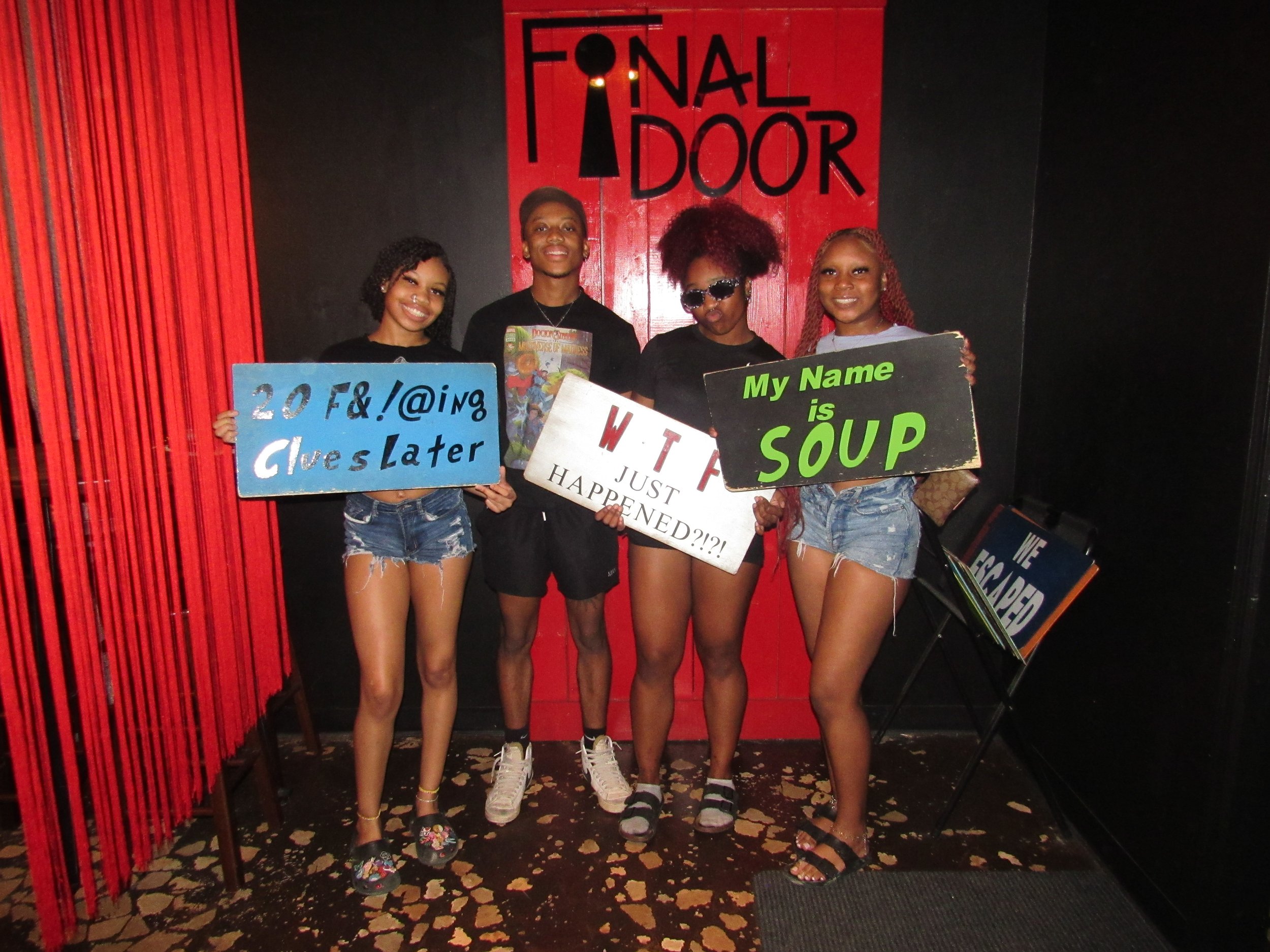the-final-door-escape-room-columbia-sc-team-photos-04-01-24 (8).JPG