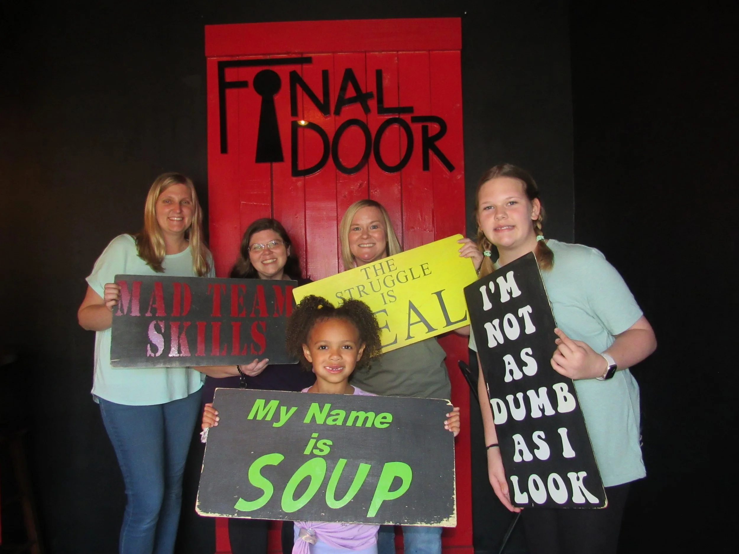 the-final-door-escape-room-columbia-sc-team-photos-04-01-24 (3).JPG