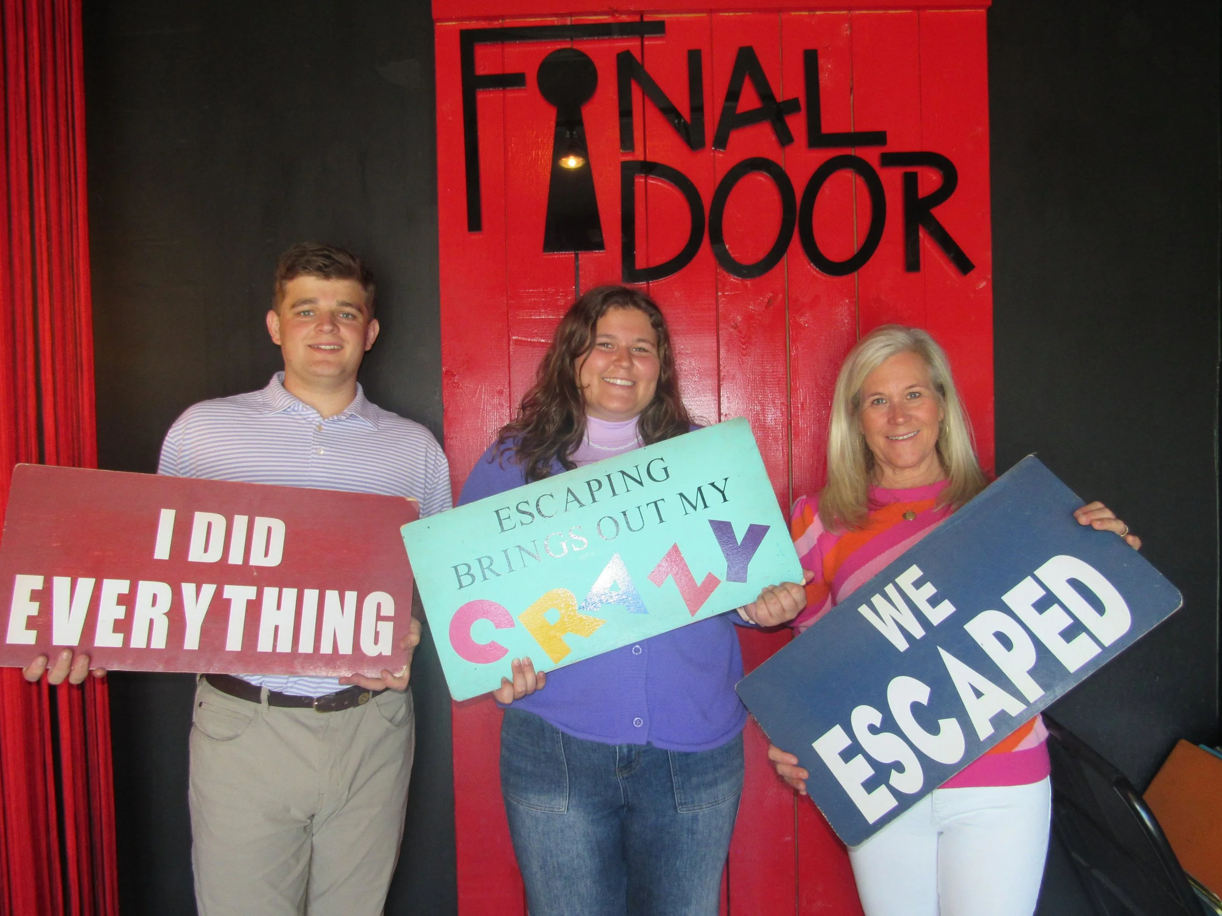 the-final-door-escape-room-columbia-sc-team-photos-04-13-24 (1).JPG