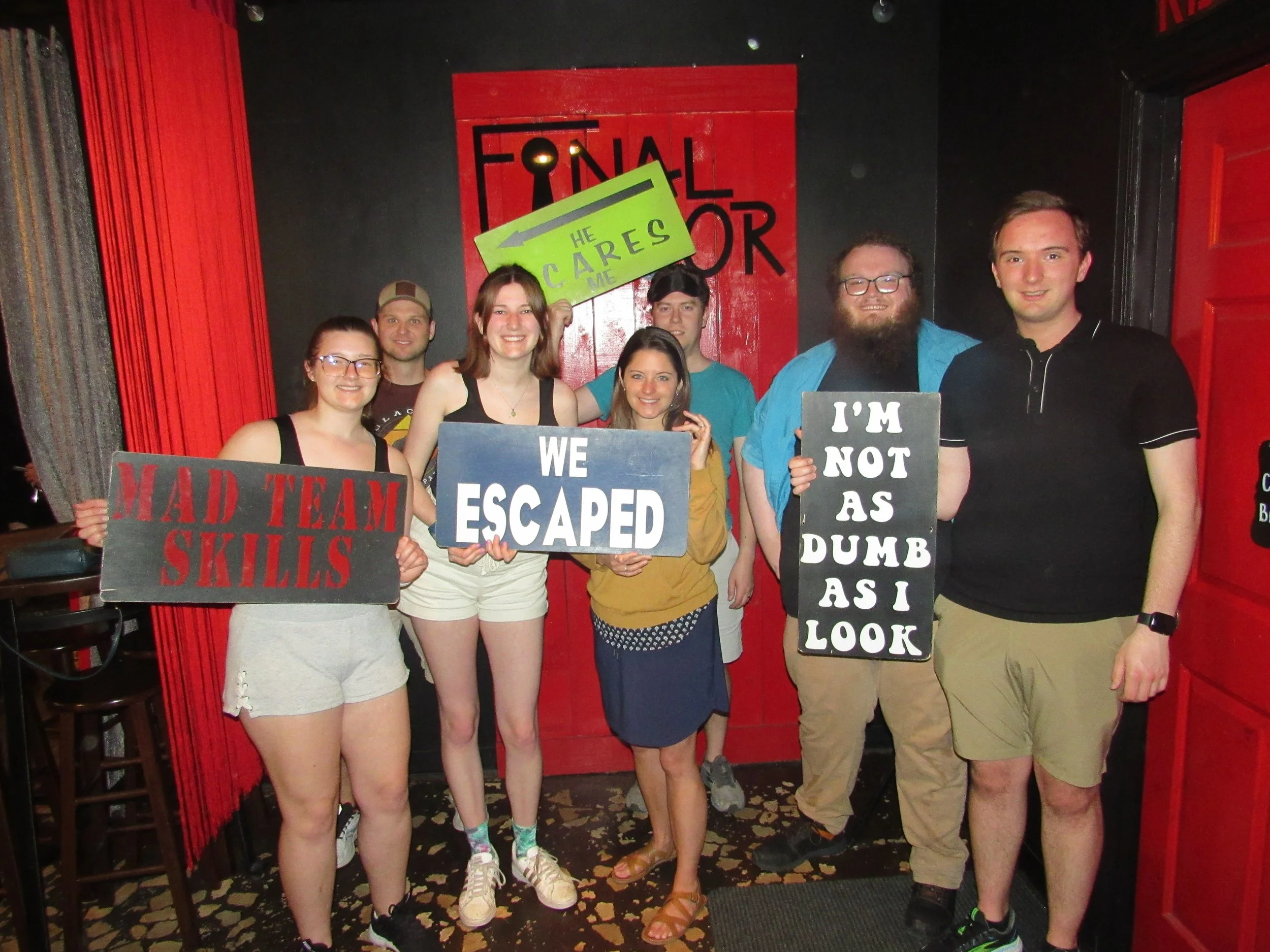 the-final-door-escape-room-columbia-sc-team-photos-04-19-24 (4).JPG