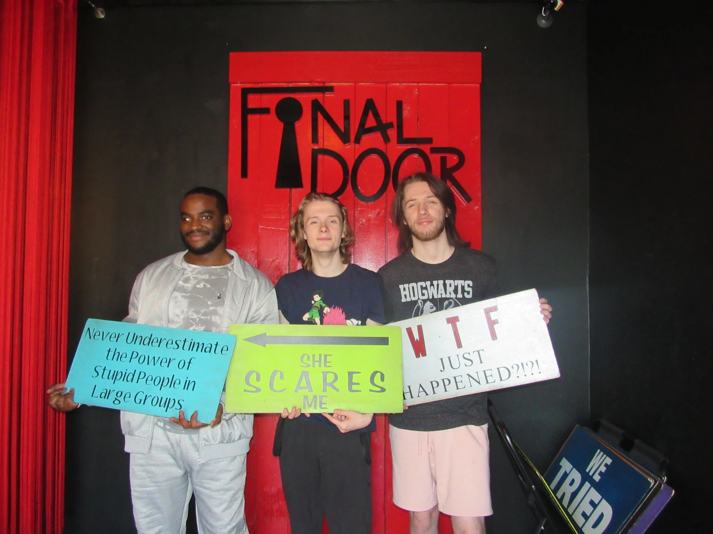 the-final-door-escape-room-columbia-sc-team-photos-04-19-24 (9).JPG