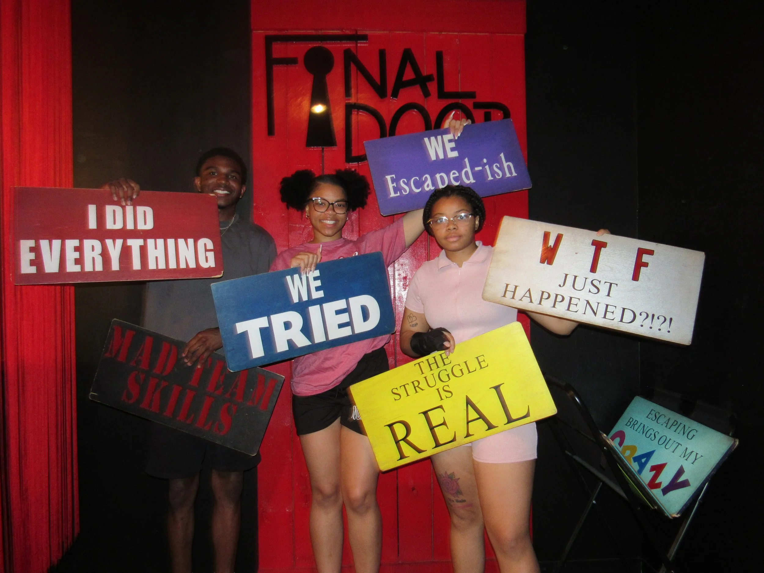 the-final-door-escape-room-columbia-sc-team-photos-04-25-24 (3).JPG