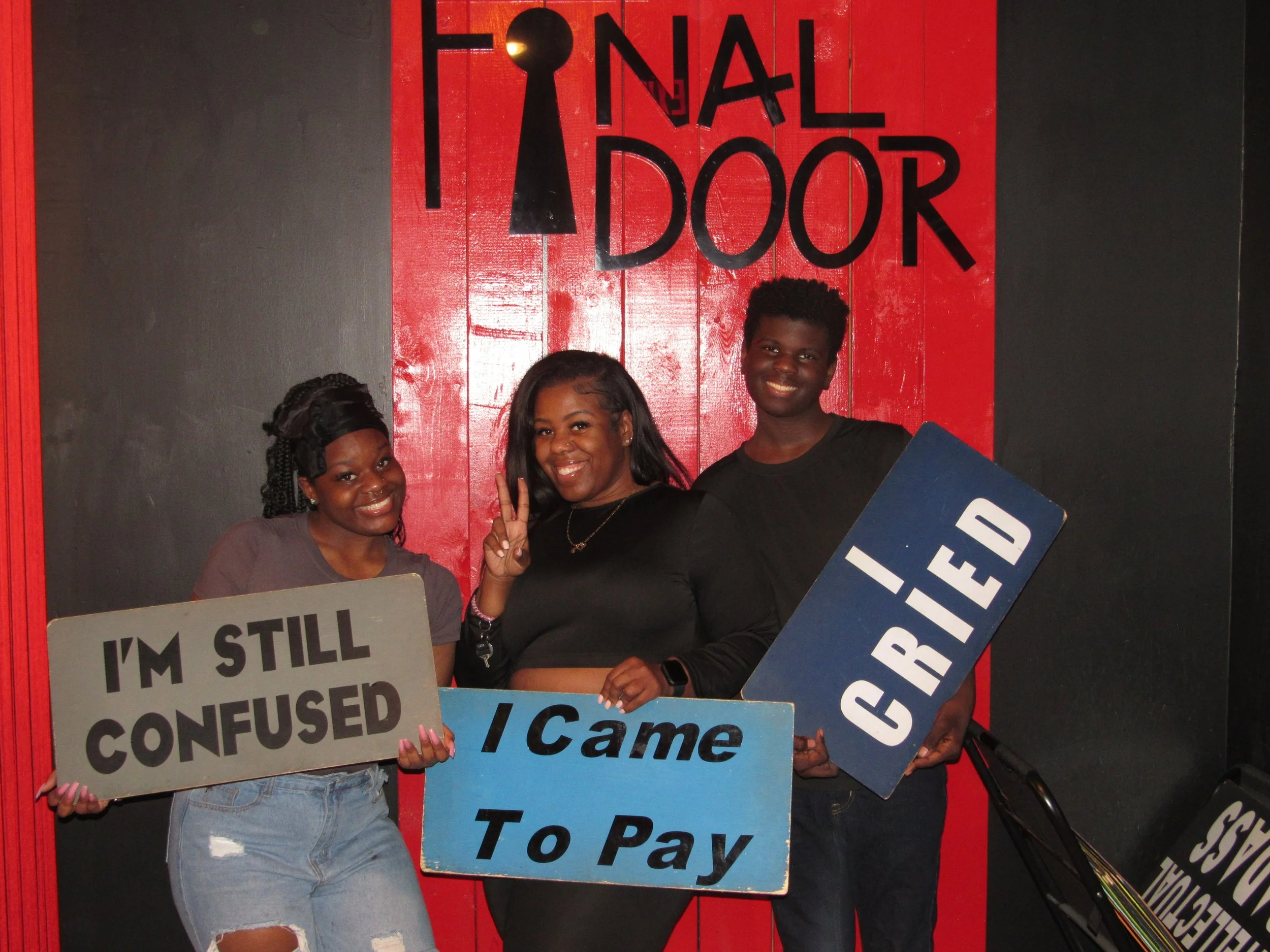 the-final-door-escape-room-columbia-sc-team-photos-04-26-24 (9).JPG