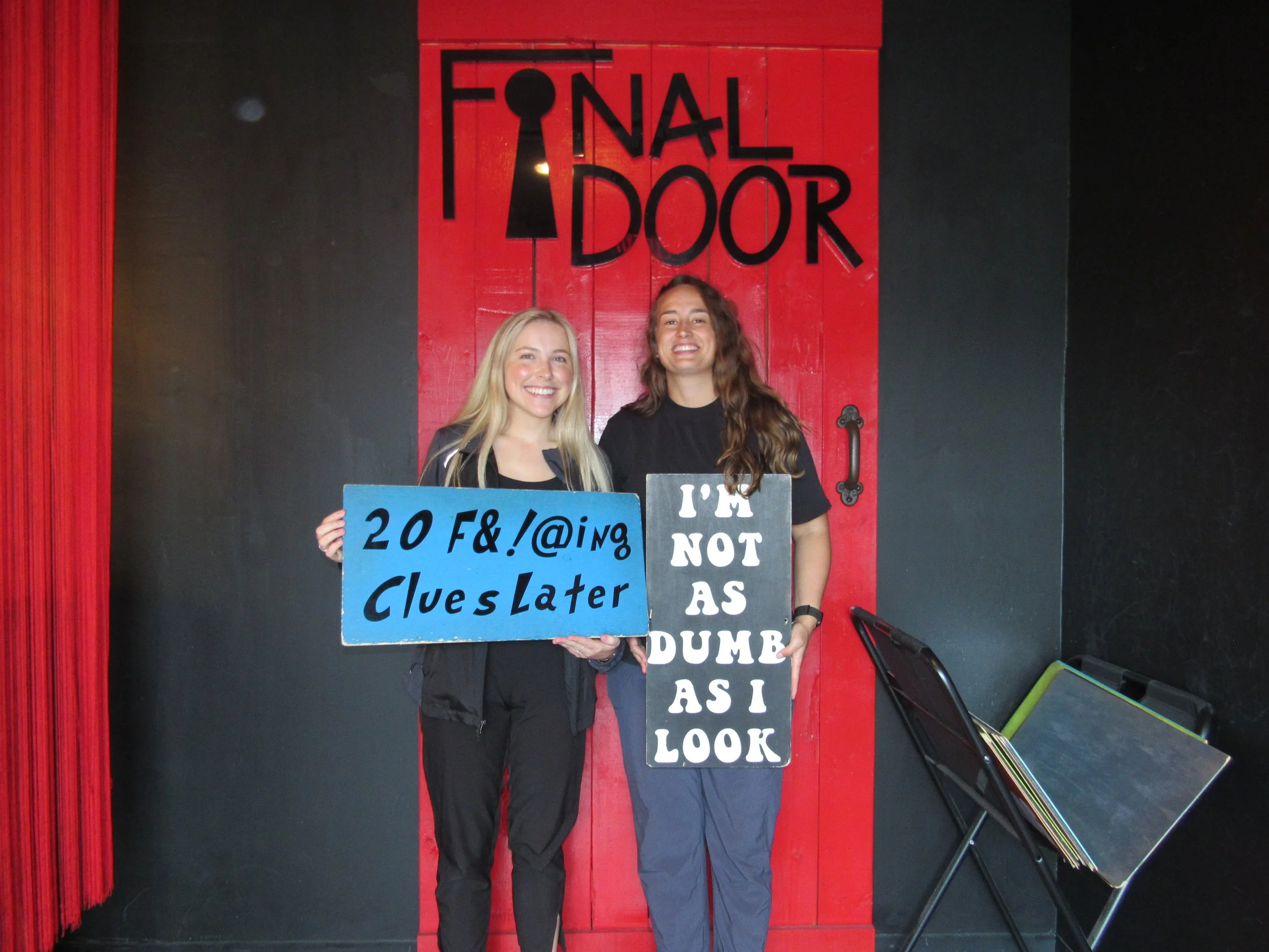 the-final-door-escape-room-columbia-sc-team-photos-05-04-24 (6).JPG