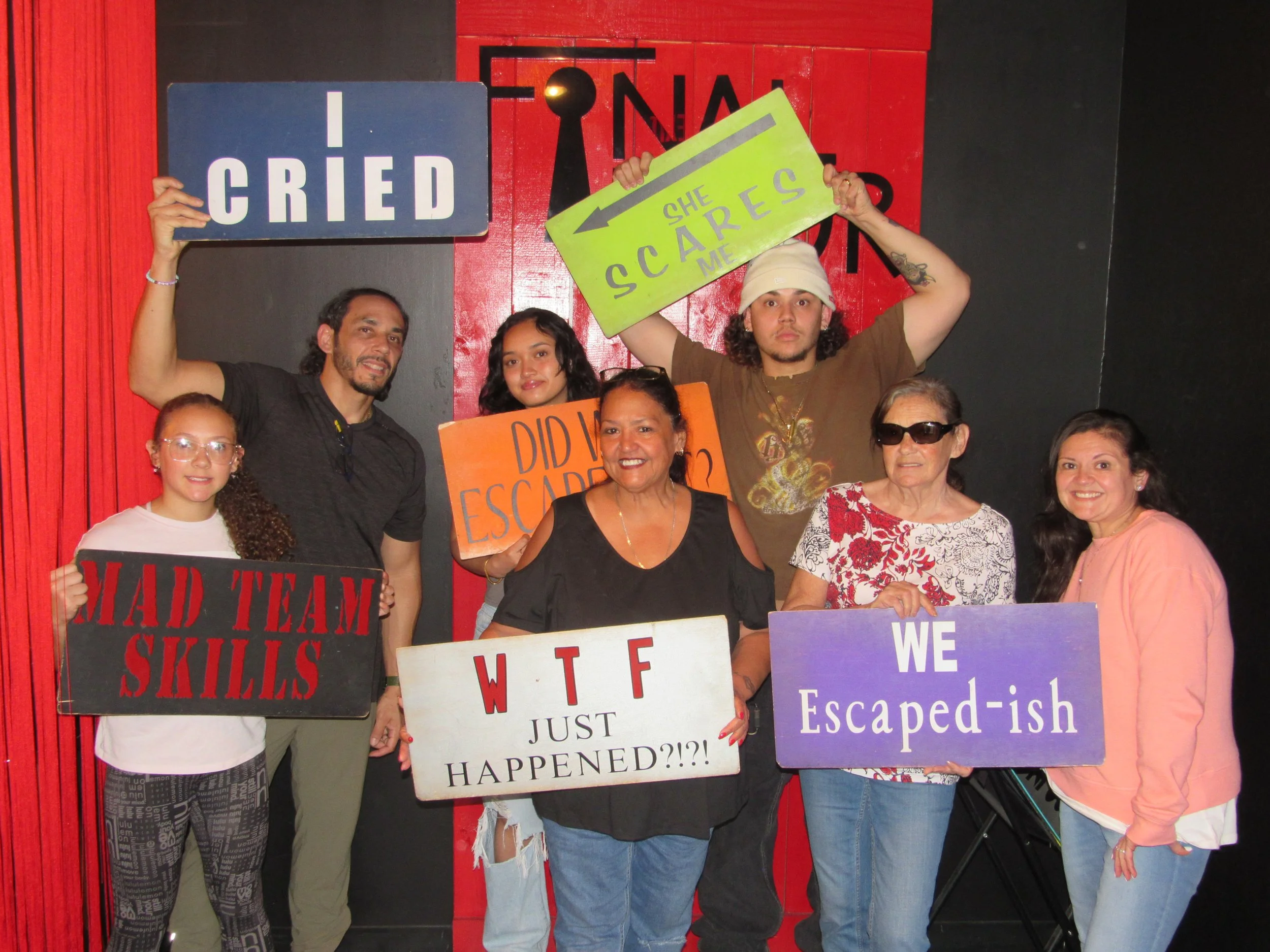 the-final-door-escape-room-columbia-sc-team-photos-05-04-24 (13).JPG