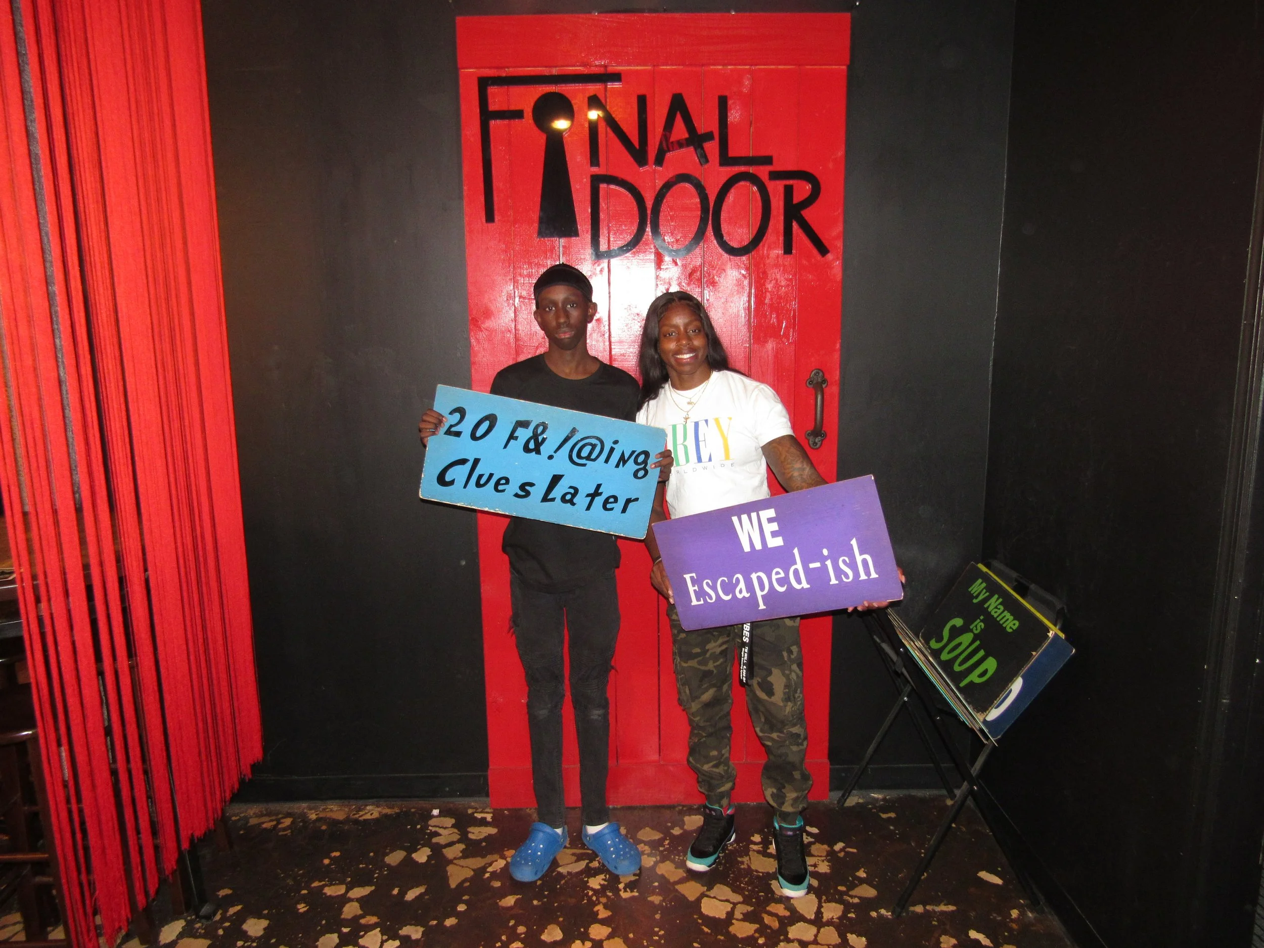the-final-door-escape-room-columbia-sc-team-photos-05-04-24 (16).JPG