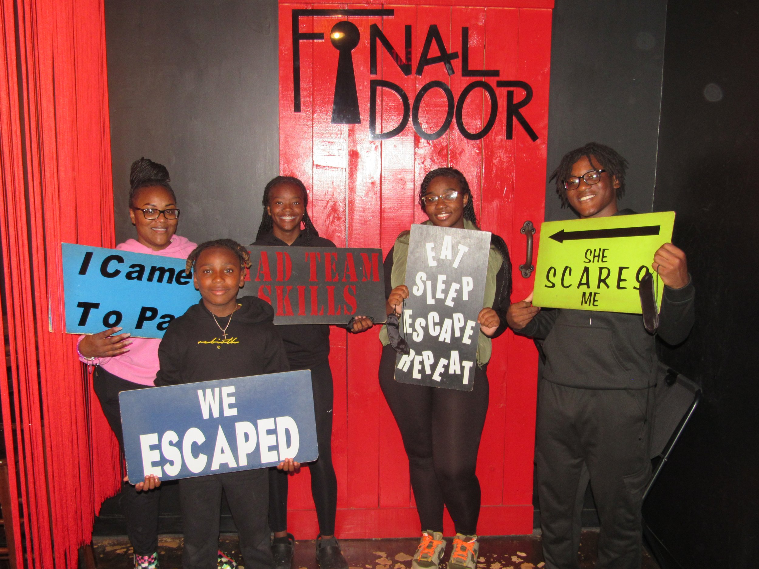 the-final-door-escape-room-columbia-sc-team-photos-05-04-24 (25).JPG