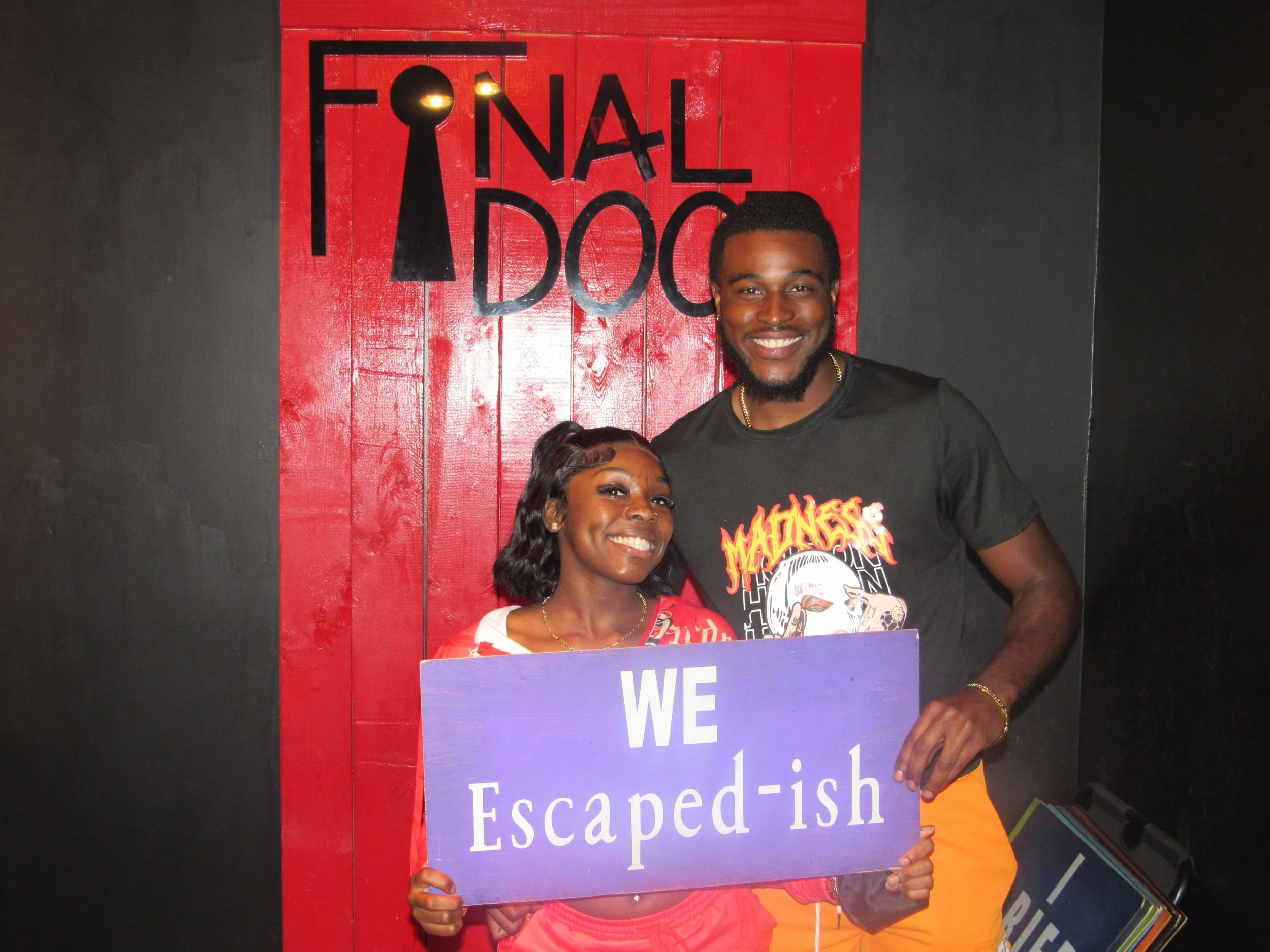 the-final-door-escape-room-columbia-sc-team-photos-05-18-24 (8).JPG