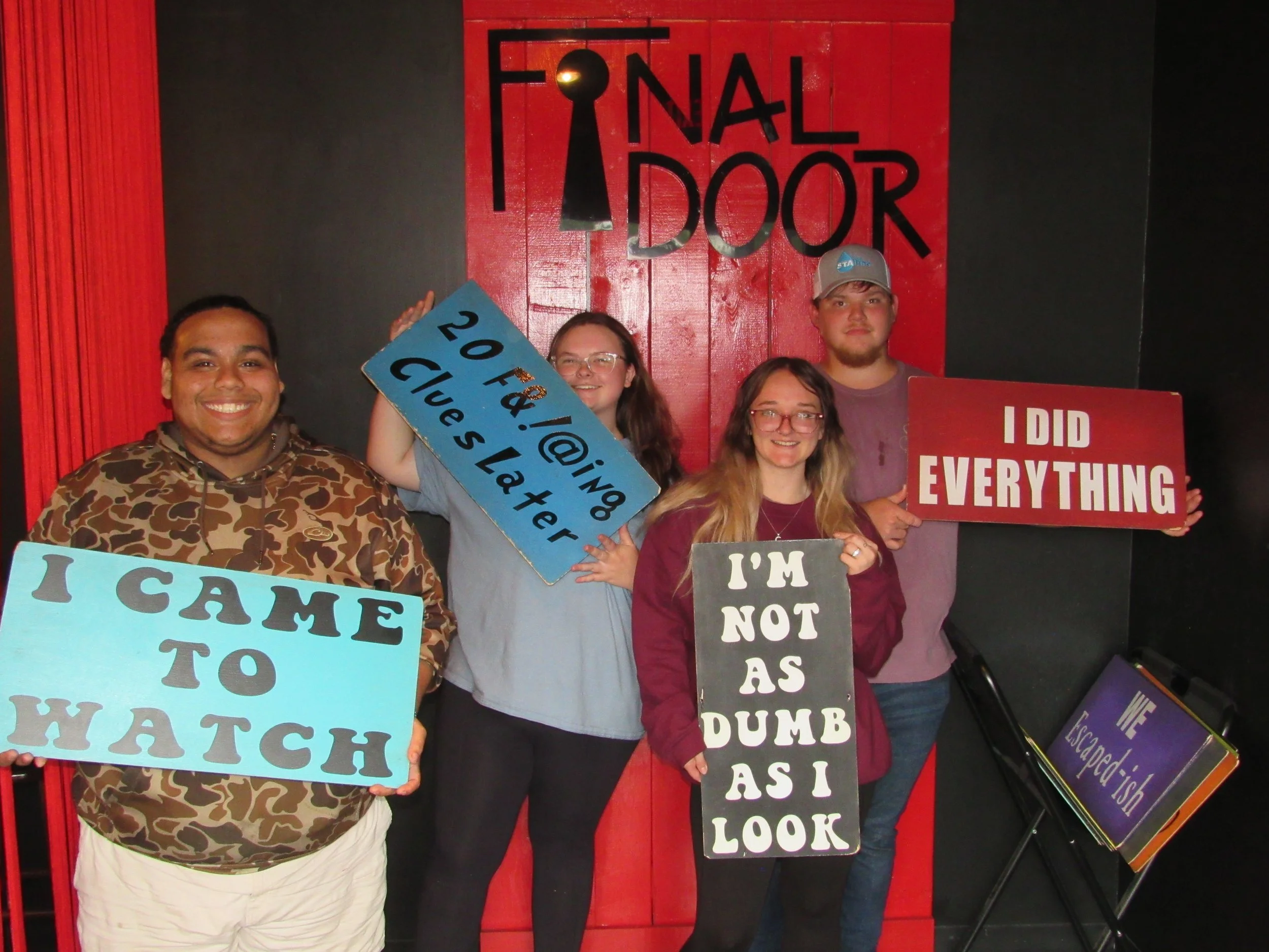 the-final-door-escape-room-columbia-sc-team-photos-05-18-24 (11).JPG