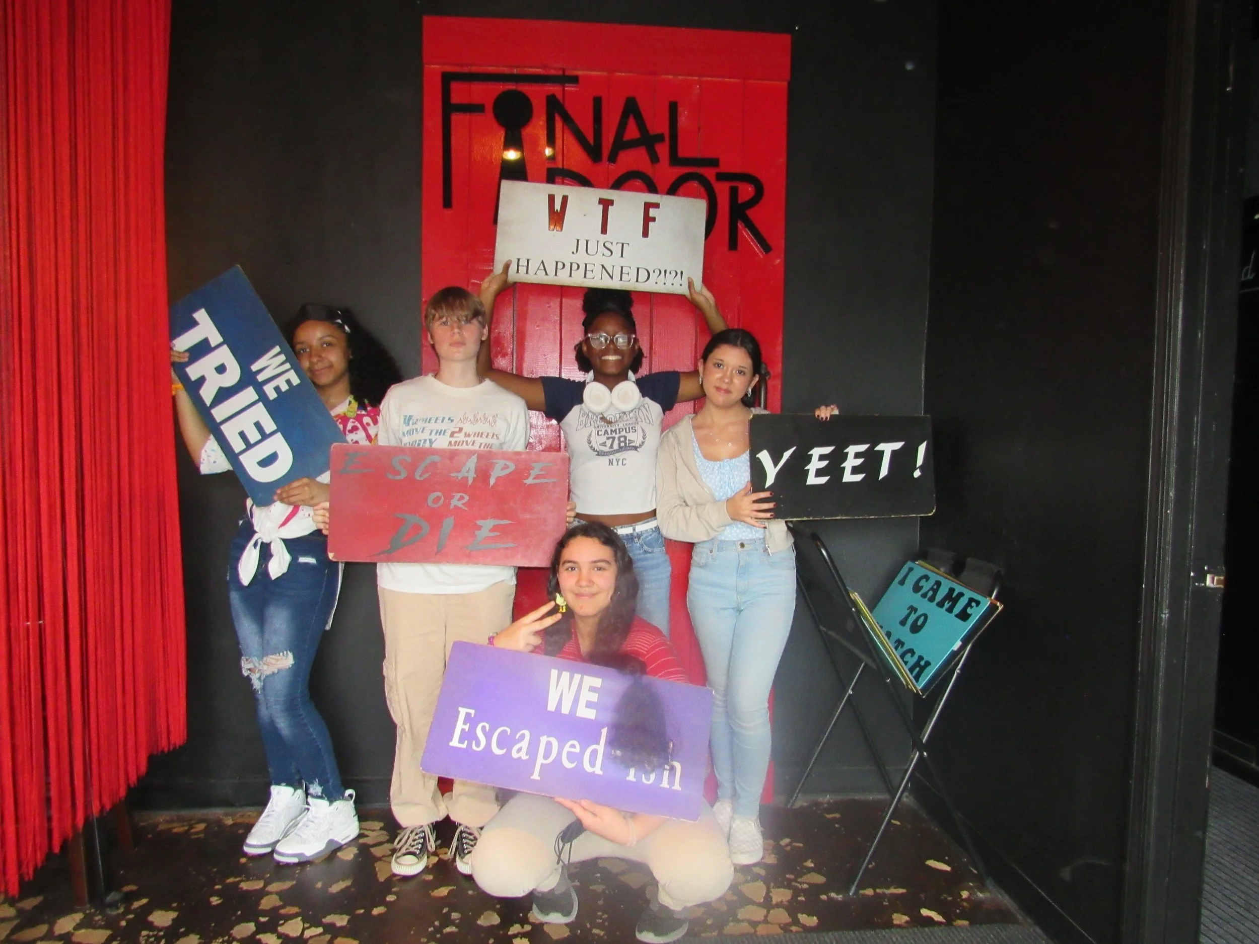 the-final-door-escape-room-columbia-sc-team-photos-05-18-24 (14).JPG