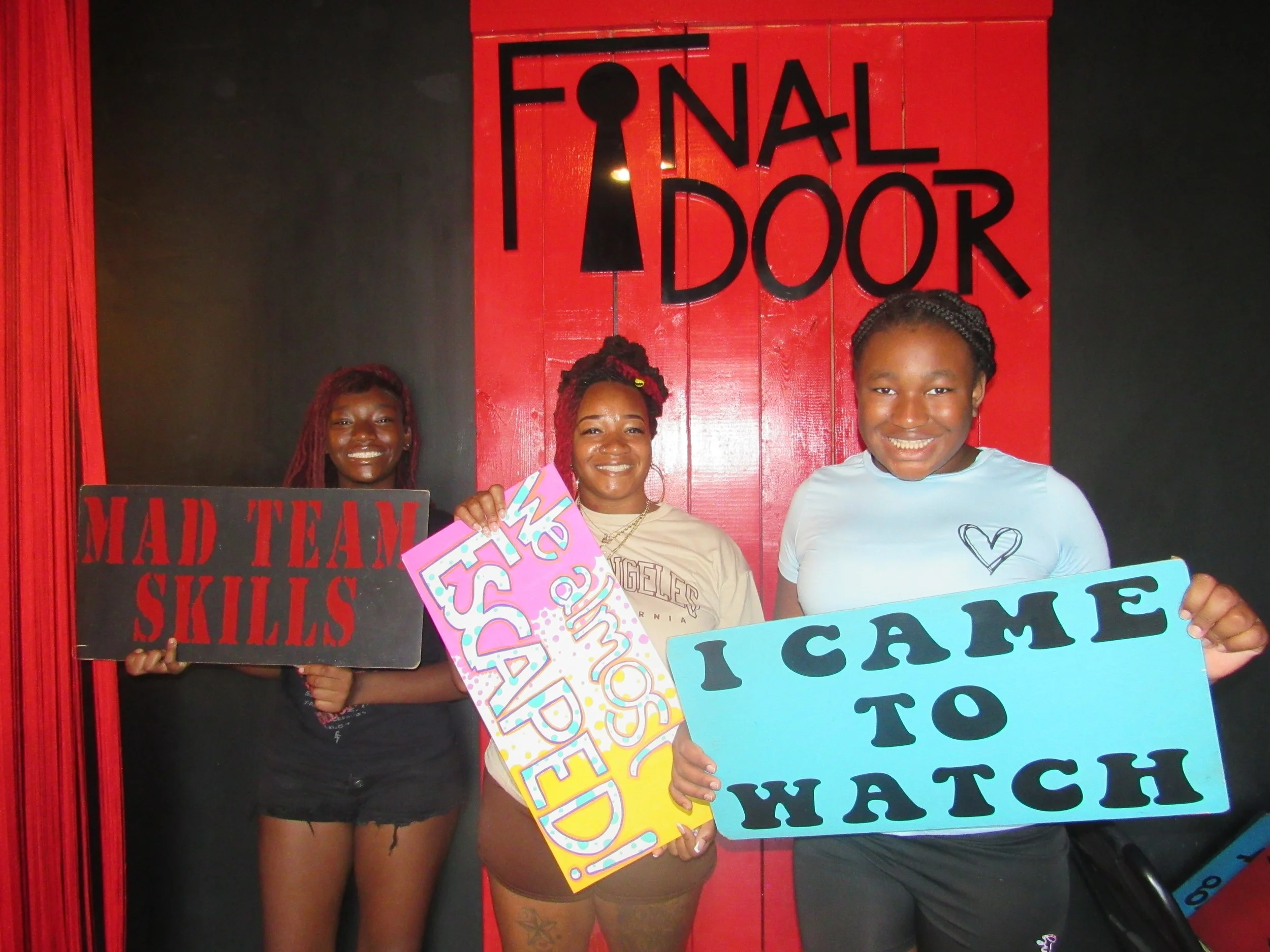 the-final-door-escape-room-columbia-sc-team-photos-06-23-24 (3).JPG