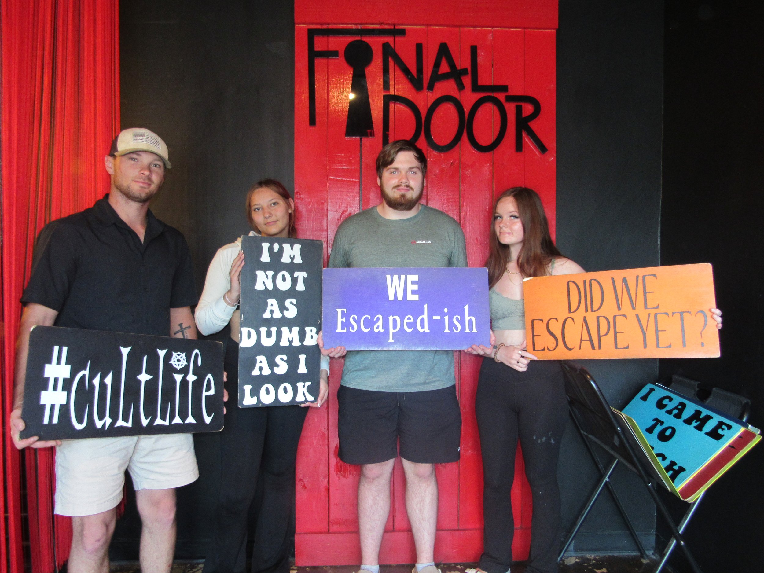 the-final-door-escape-room-columbia-sc-team-photos-06-23-24 (5).JPG