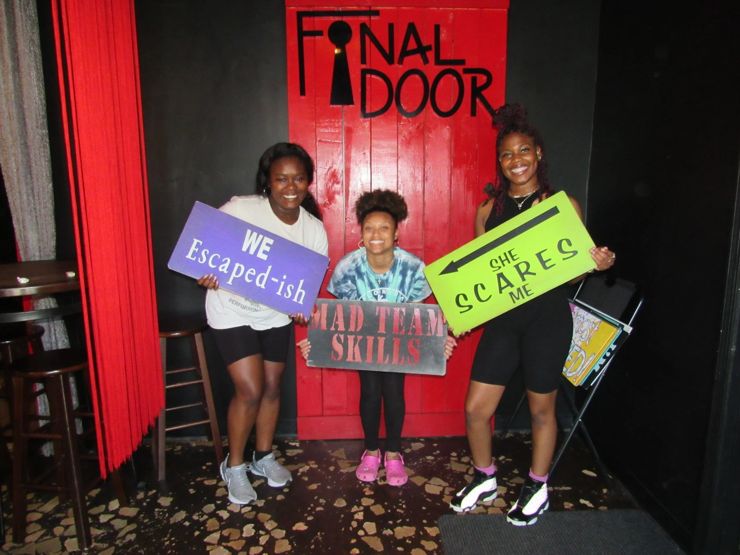the-final-door-escape-room-columbia-sc-team-photos-06-28-24 (7).JPG