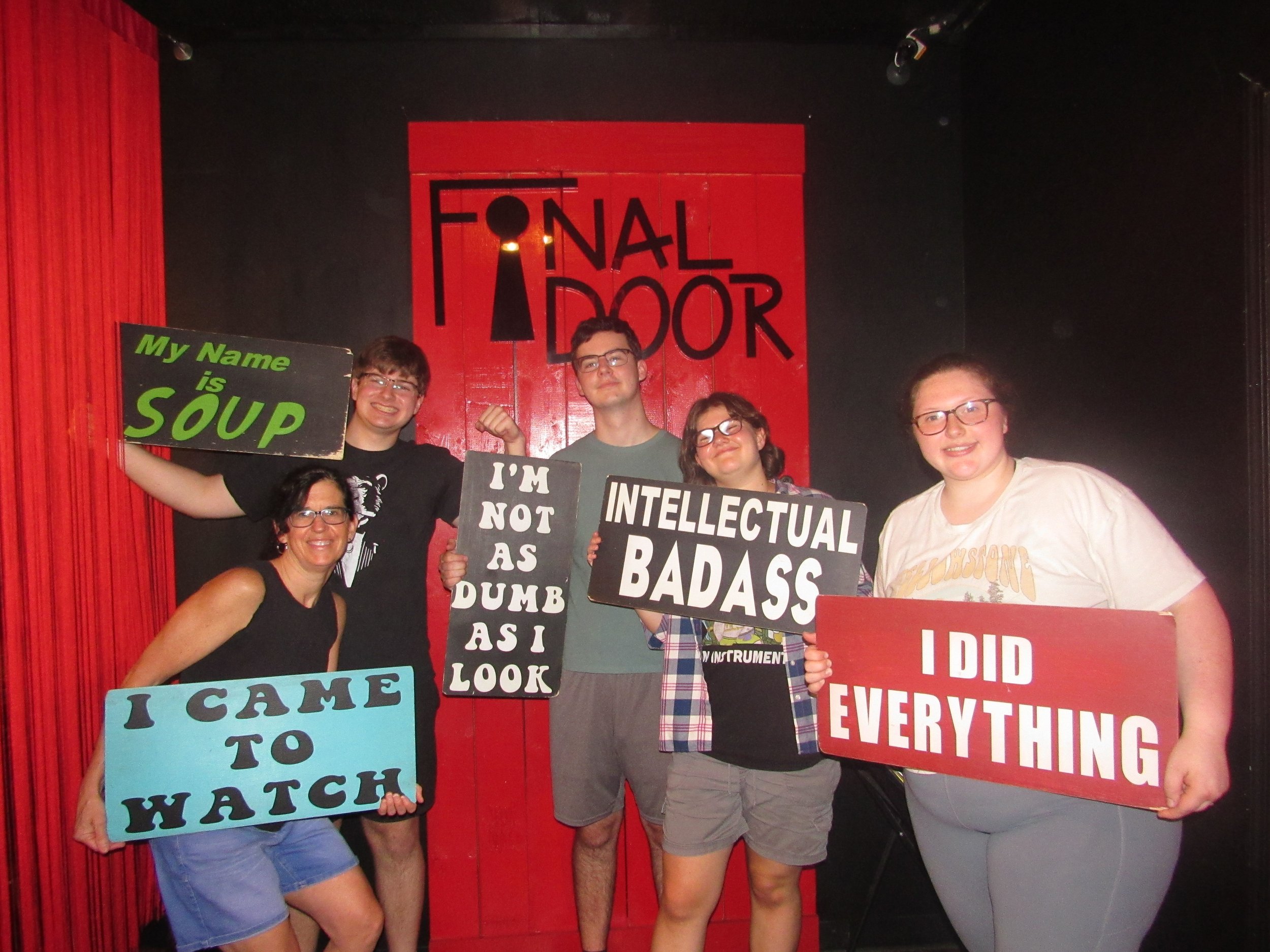 the-final-door-escape-room-columbia-sc-team-photos-07-06-24 (10).JPG