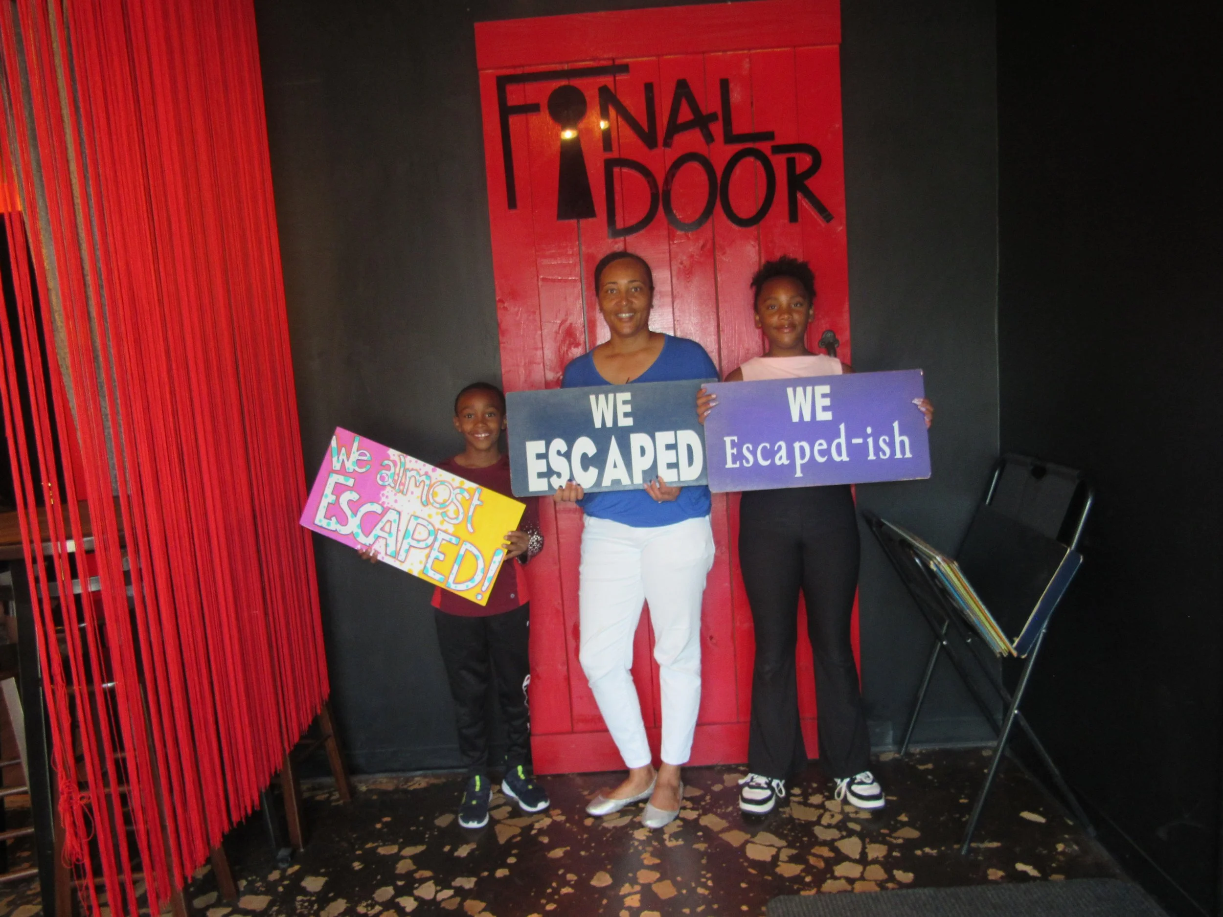 the-final-door-escape-room-columbia-sc-team-photos-07-08-24 (3).JPG