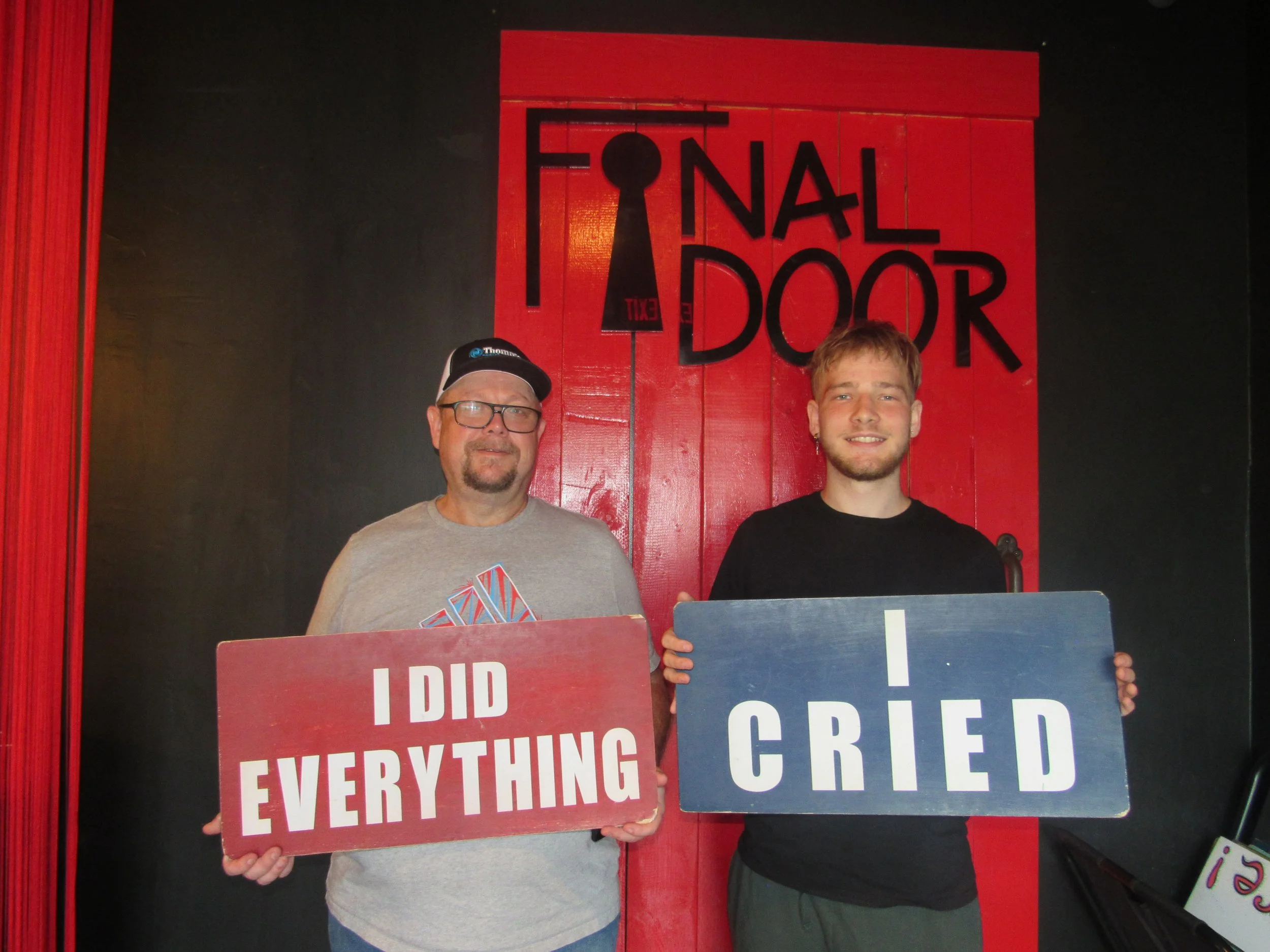 the-final-door-escape-room-columbia-sc-team-photos-07-09-24 (3).JPG