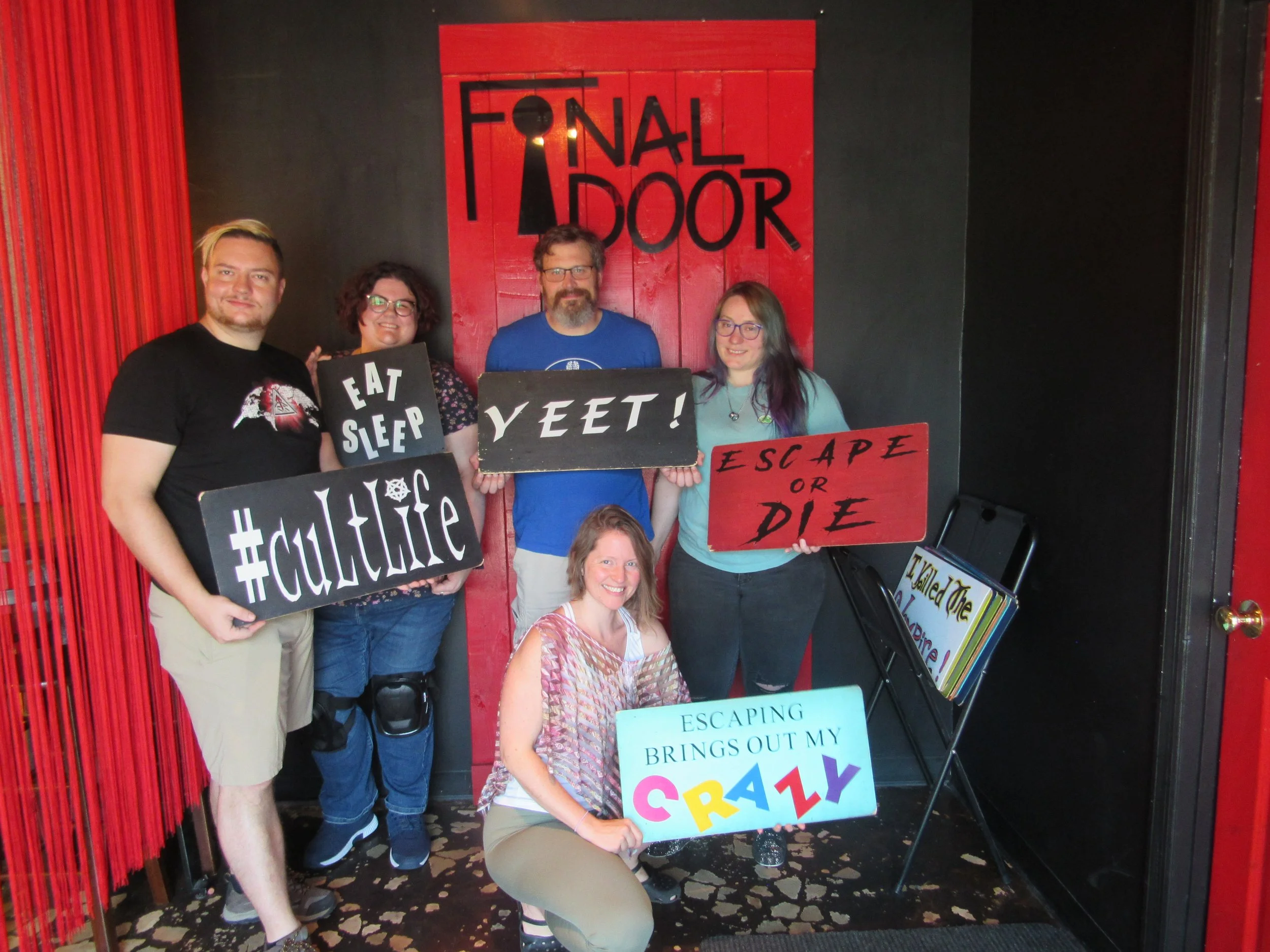 the-final-door-escape-room-columbia-sc-team-photos-07-13-24 (3).JPG