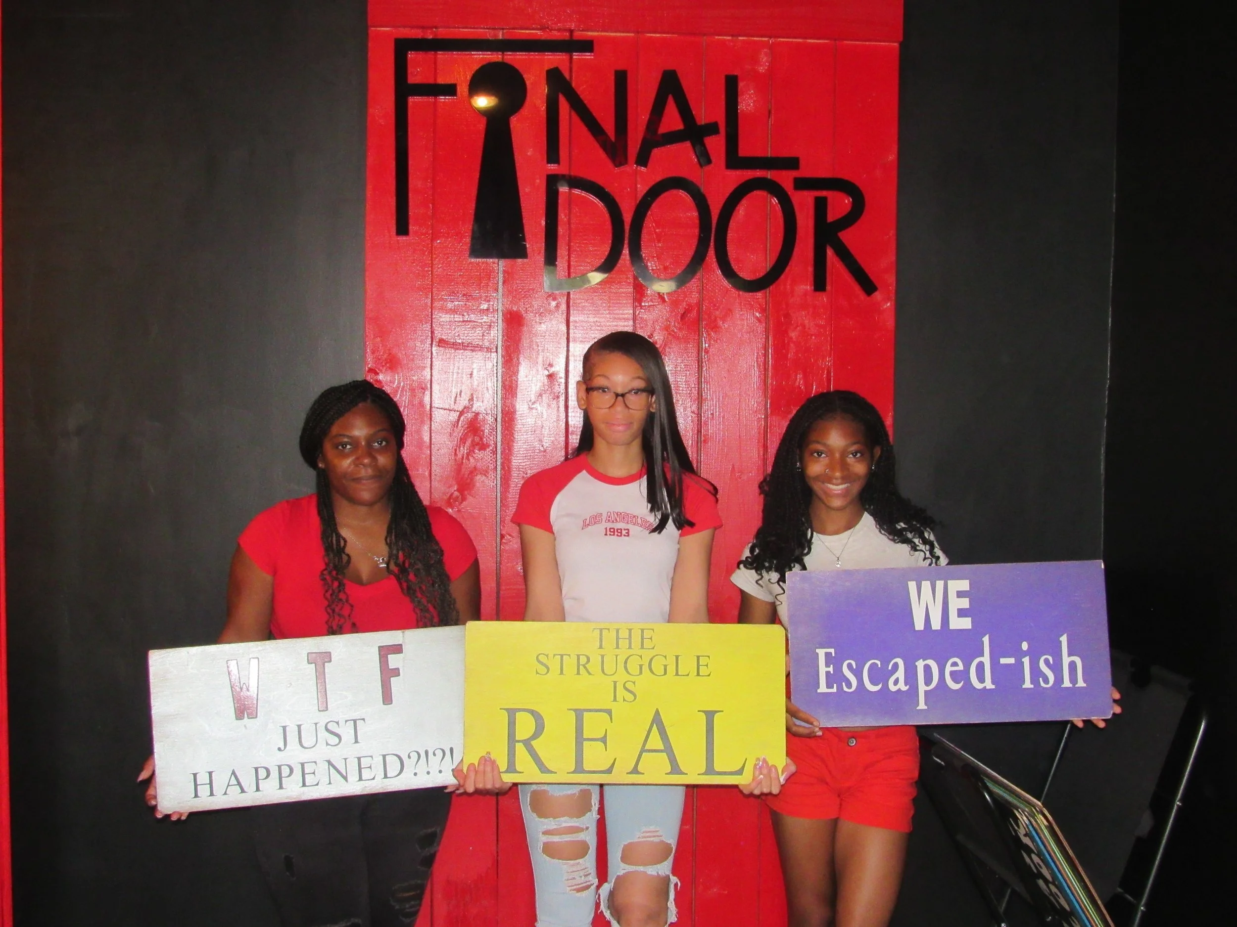 the-final-door-escape-room-columbia-sc-team-photos-07-14-24 (11).JPG