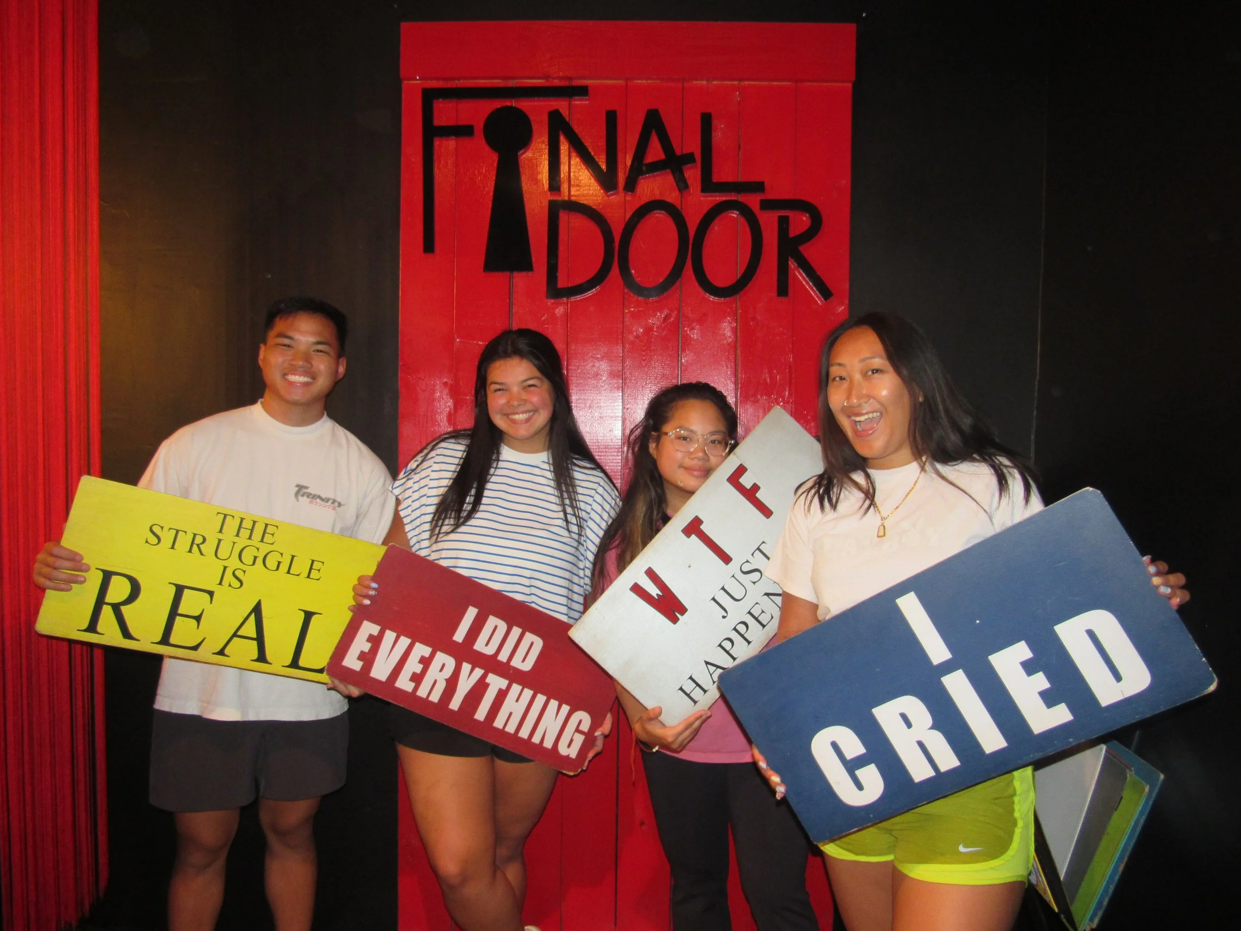 the-final-door-escape-room-columbia-sc-team-photos-07-25-24 (8).JPG