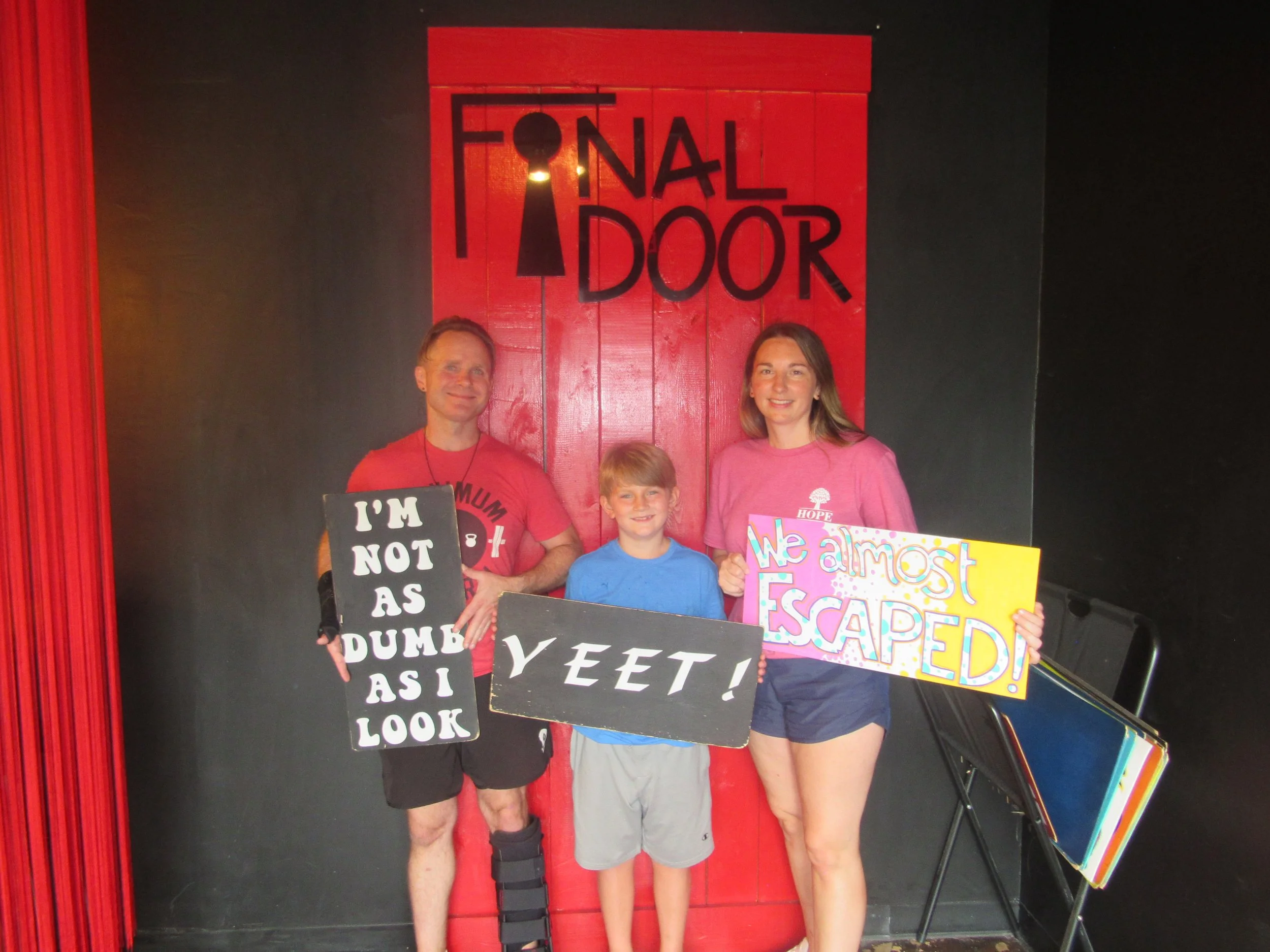 the-final-door-escape-room-columbia-sc-team-photos-07-27-24 (20).JPG