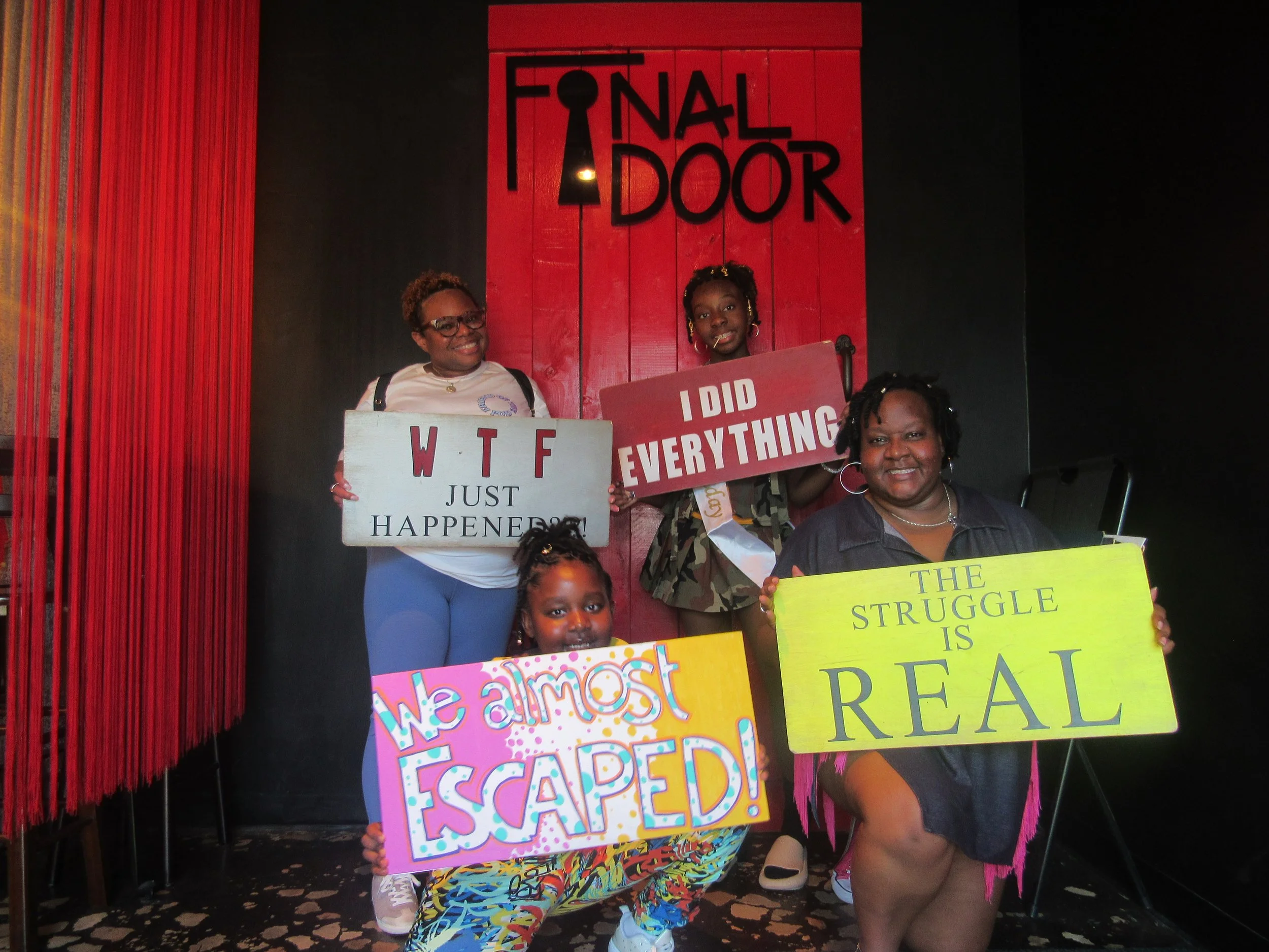 the-final-door-escape-room-columbia-sc-team-photos-08-01-24 (5).JPG