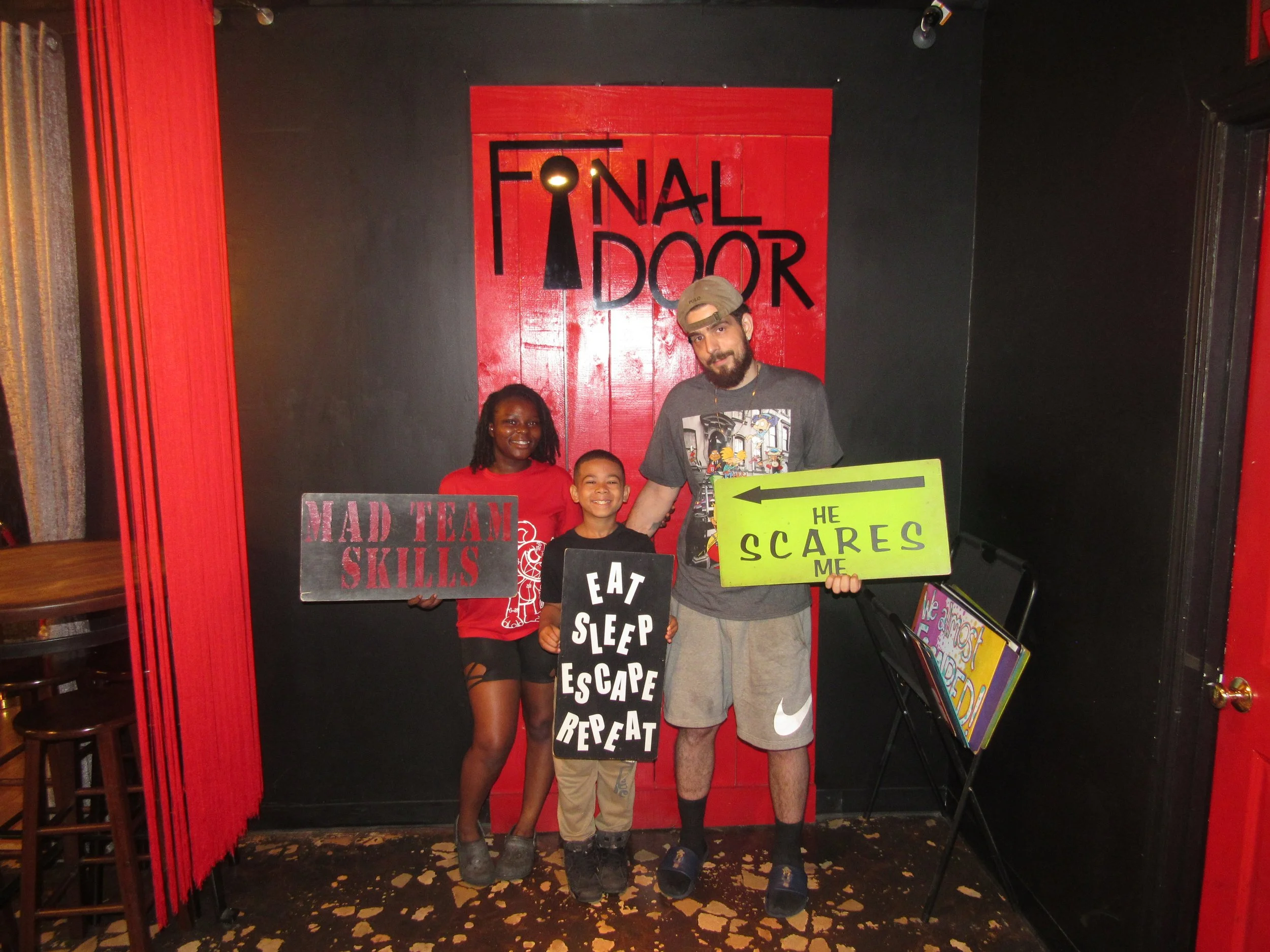 the-final-door-escape-room-columbia-sc-team-photos-08-03-24 (15).JPG