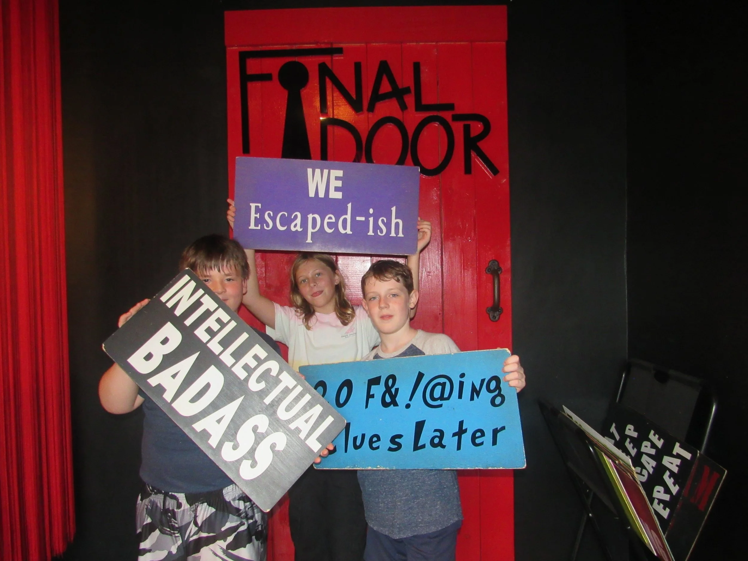 the-final-door-escape-room-columbia-sc-team-photos-08-10-24 (7).JPG
