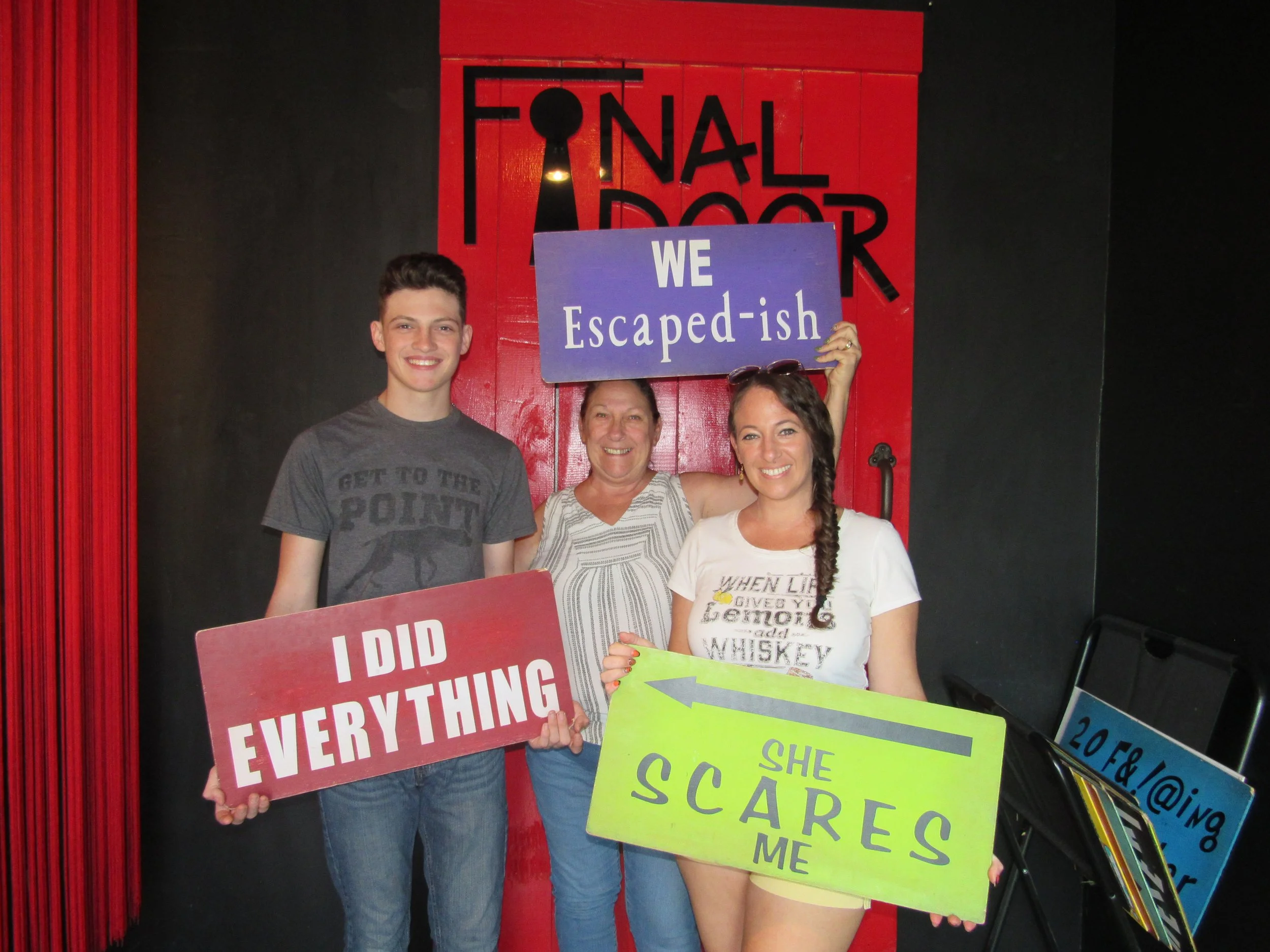 the-final-door-escape-room-columbia-sc-team-photos-08-17-24 (6).JPG