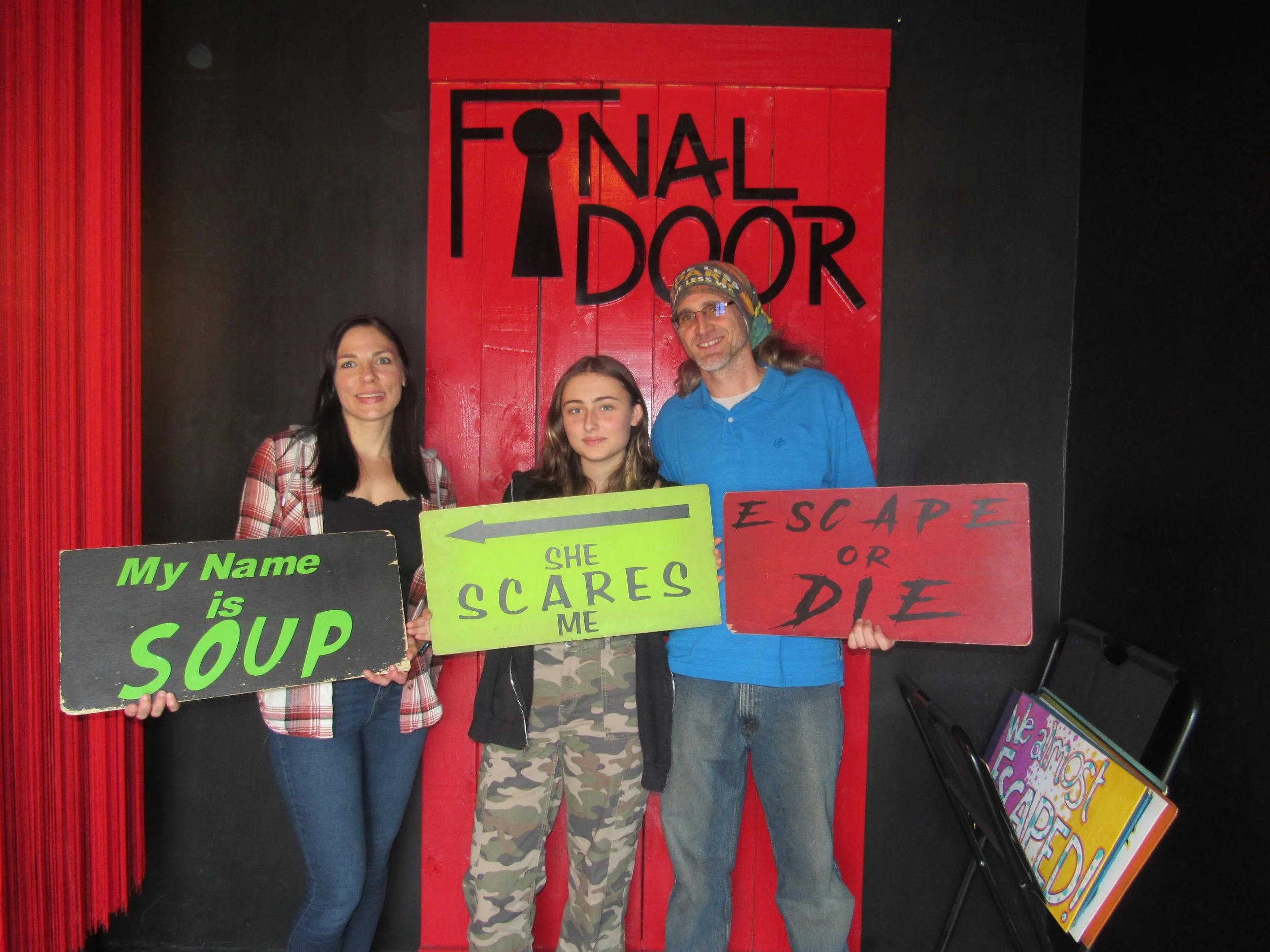 the-final-door-escape-room-columbia-sc-team-photos-08-24-24 (1).JPG