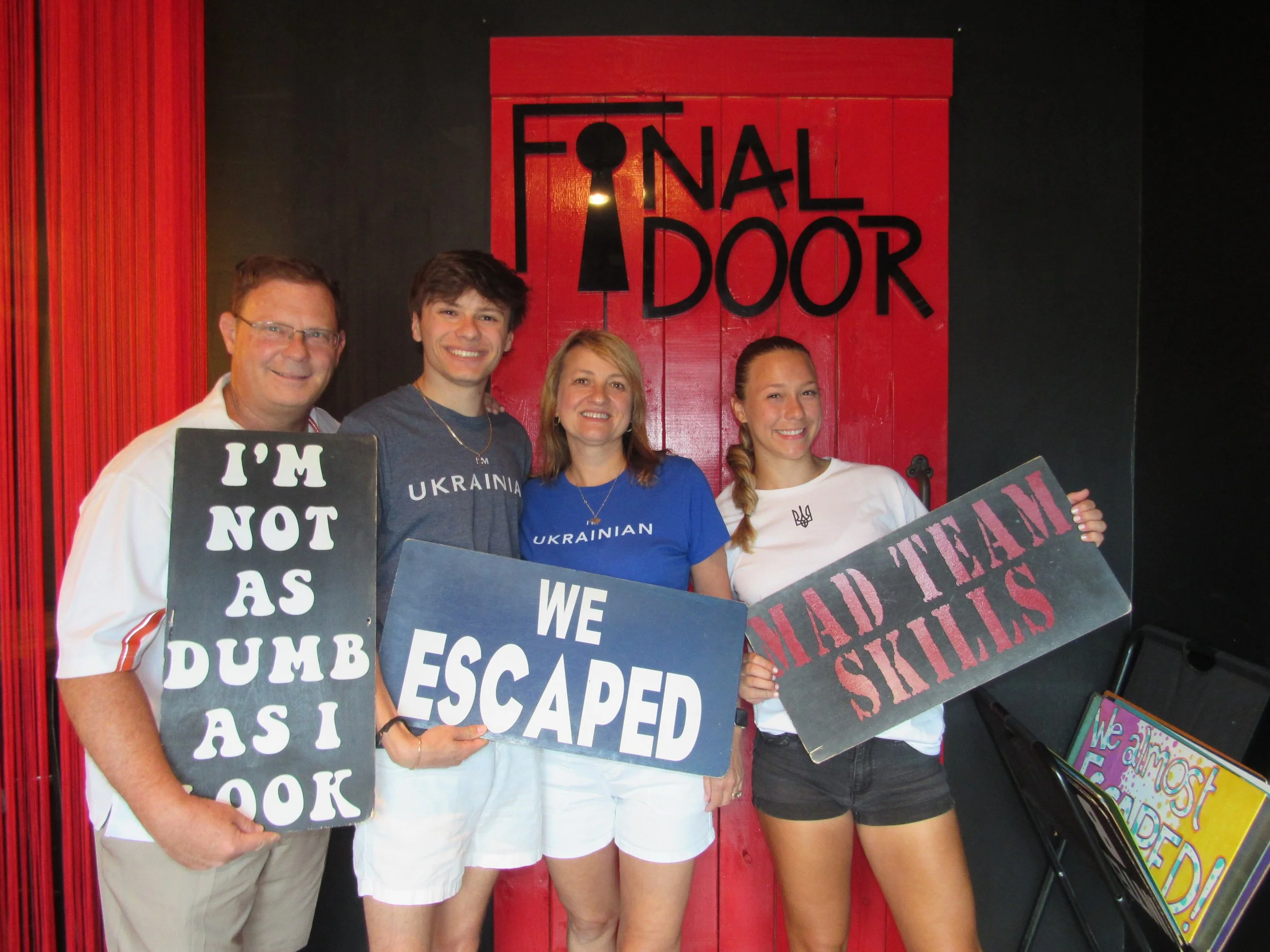 the-final-door-escape-room-columbia-sc-team-photos-08-24-24 (4).JPG