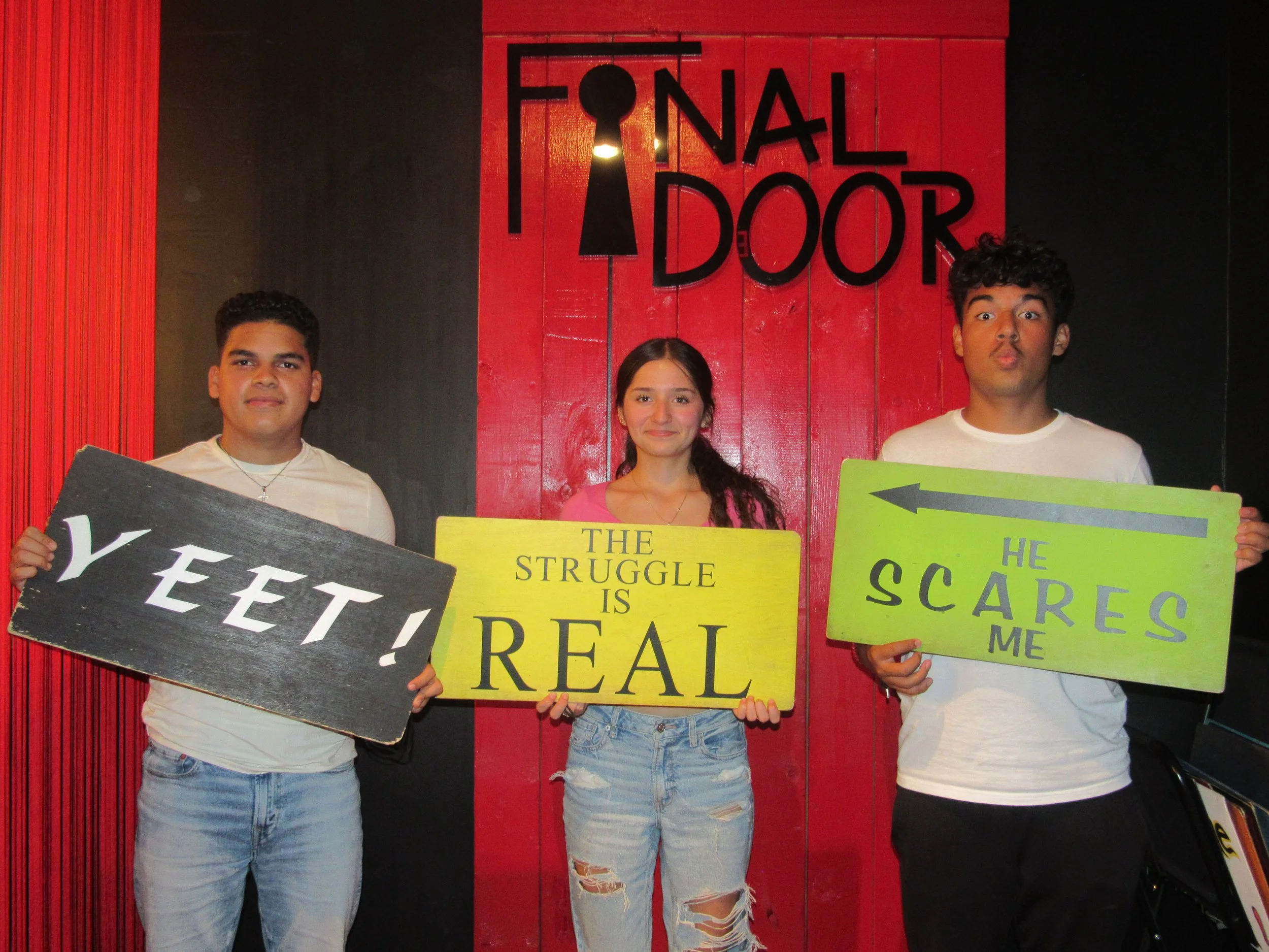 the-final-door-escape-room-columbia-sc-team-photos-08-30-24 (7).JPG