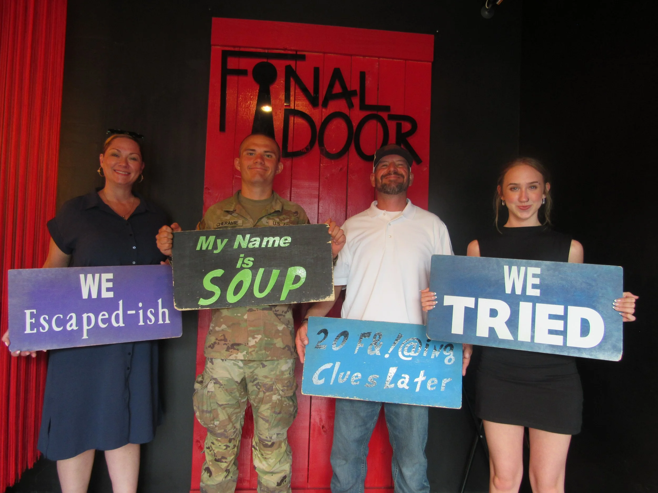 the-final-door-escape-room-columbia-sc-team-photos-09-05-24 (1).JPG