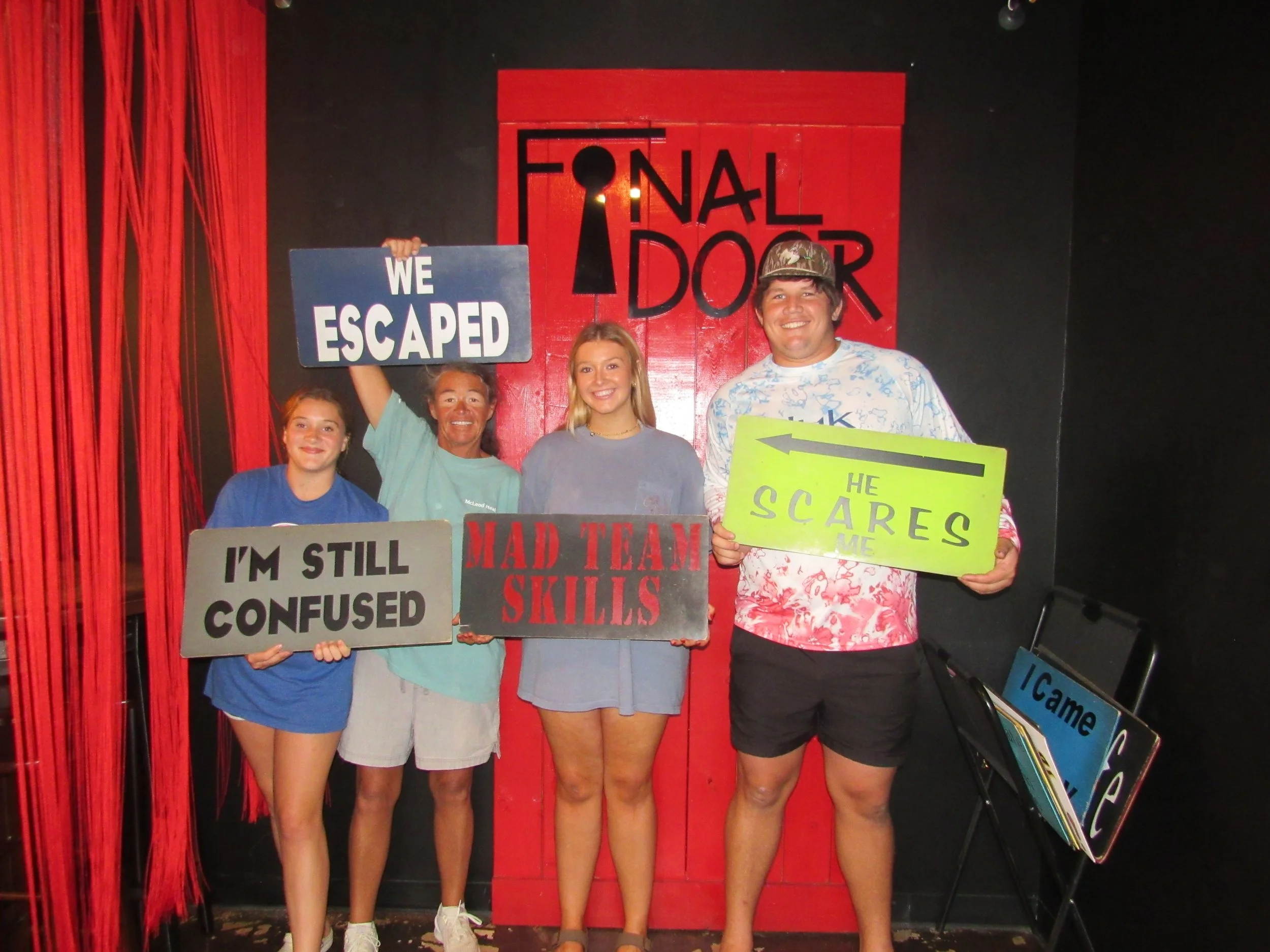 the-final-door-escape-room-columbia-sc-team-photos-09-08-24 (5).JPG
