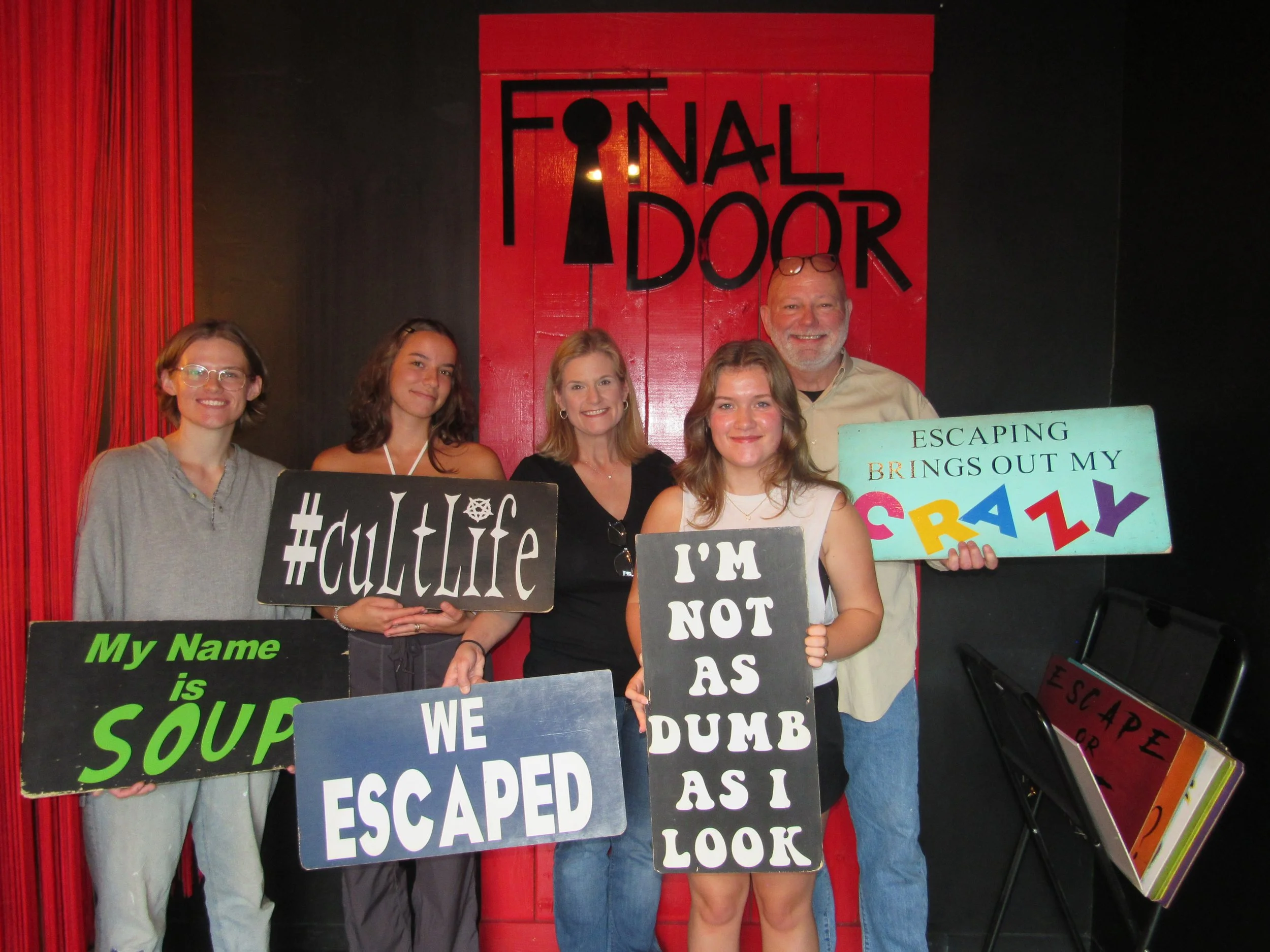 the-final-door-escape-room-columbia-sc-team-photos-09-14-24 (8).JPG