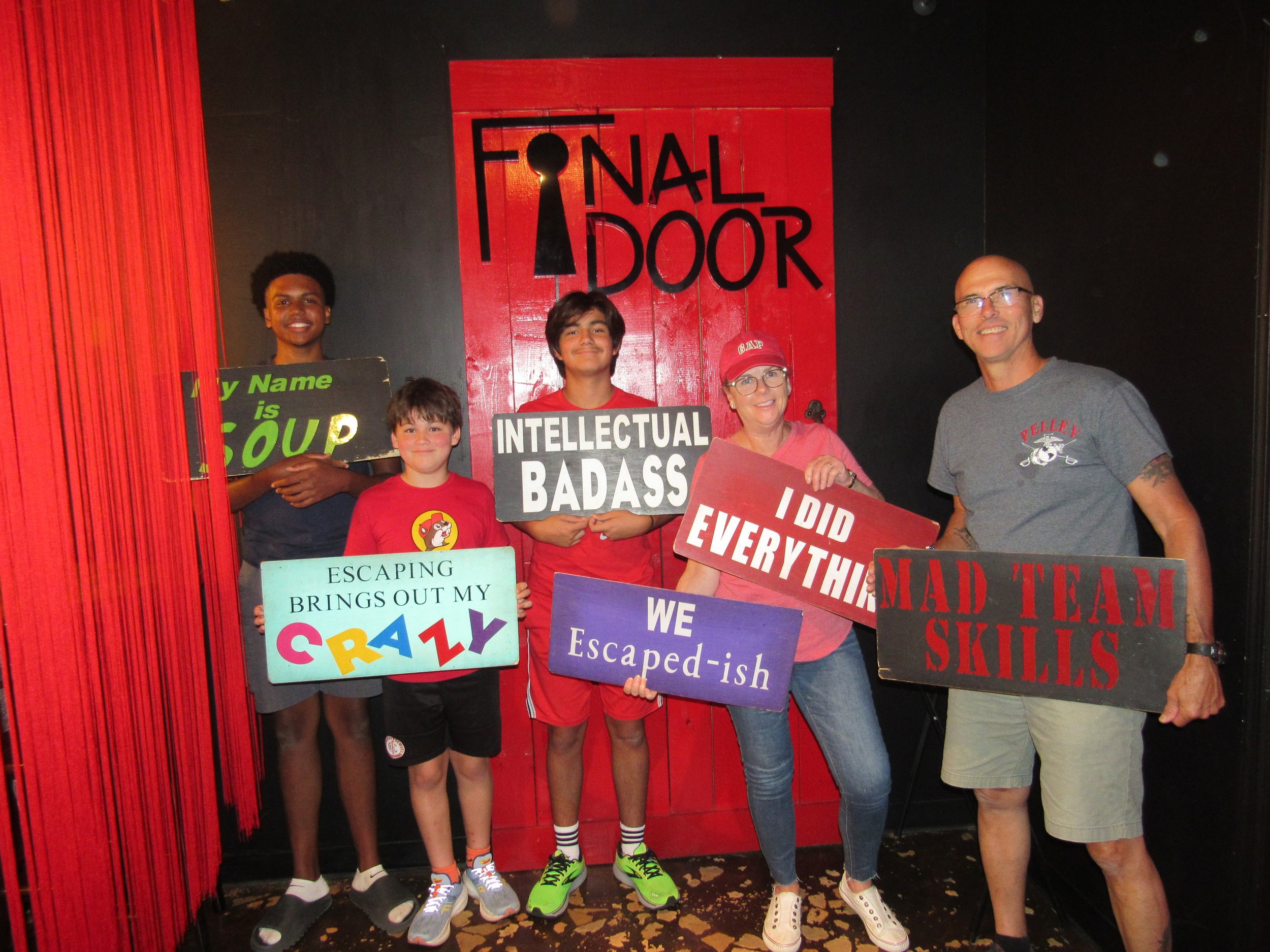 the-final-door-escape-room-columbia-sc-team-photos-09-14-24 (14).JPG