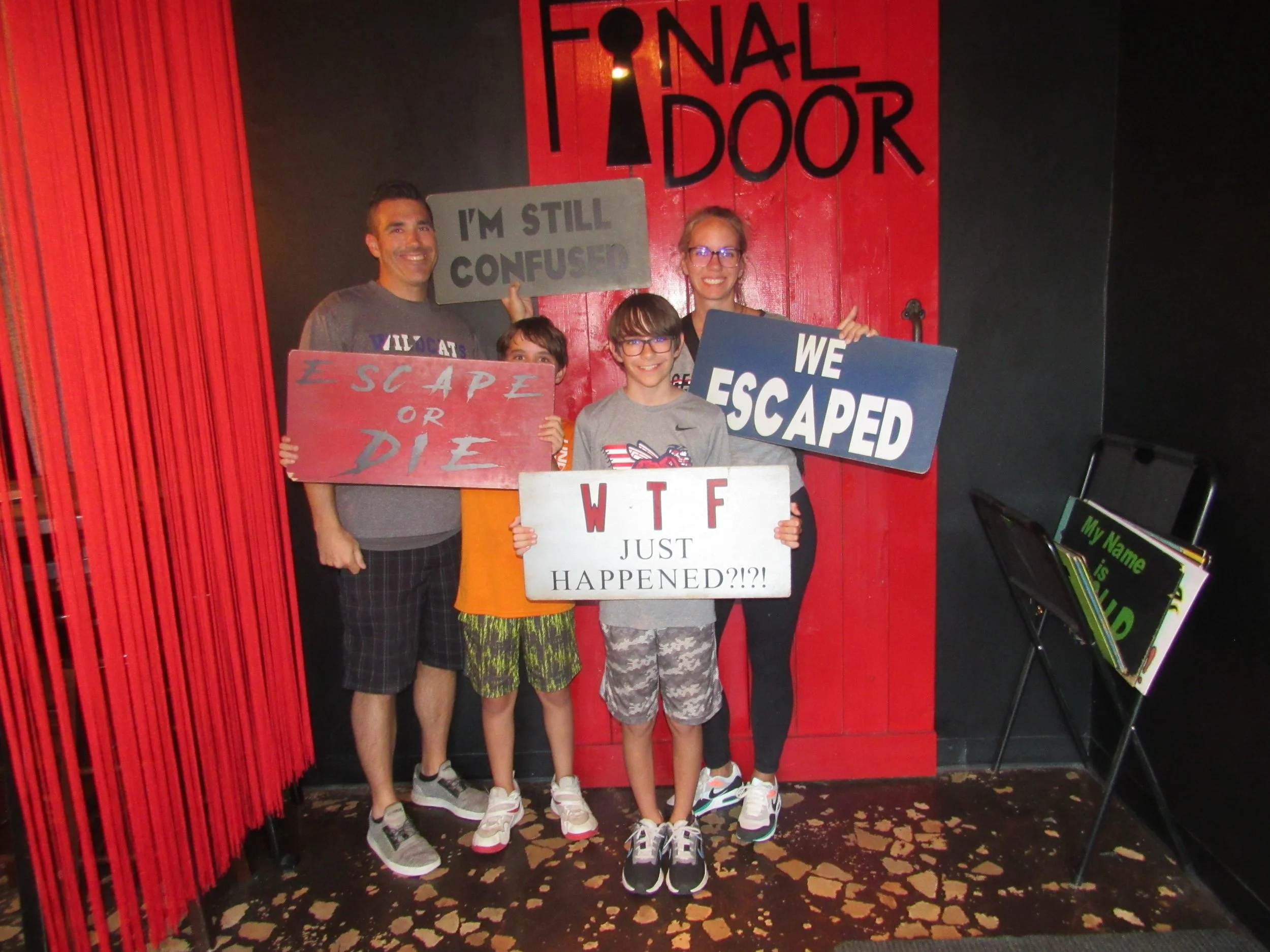 the-final-door-escape-room-columbia-sc-team-photos-09-21-24 (18).JPG
